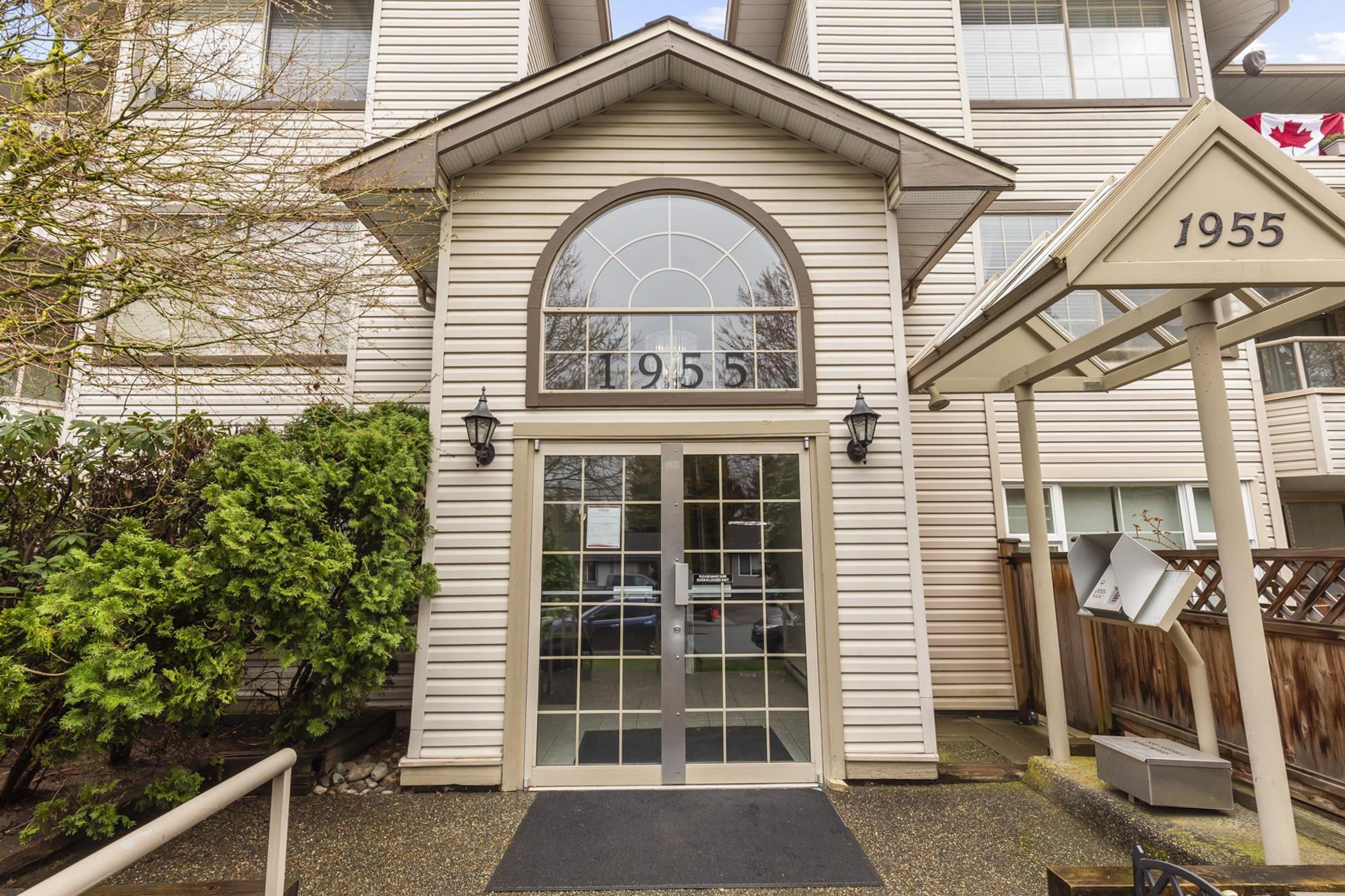 1955 Suffolk Avenue, Port Coquitlam - Exteriors - Photo 2