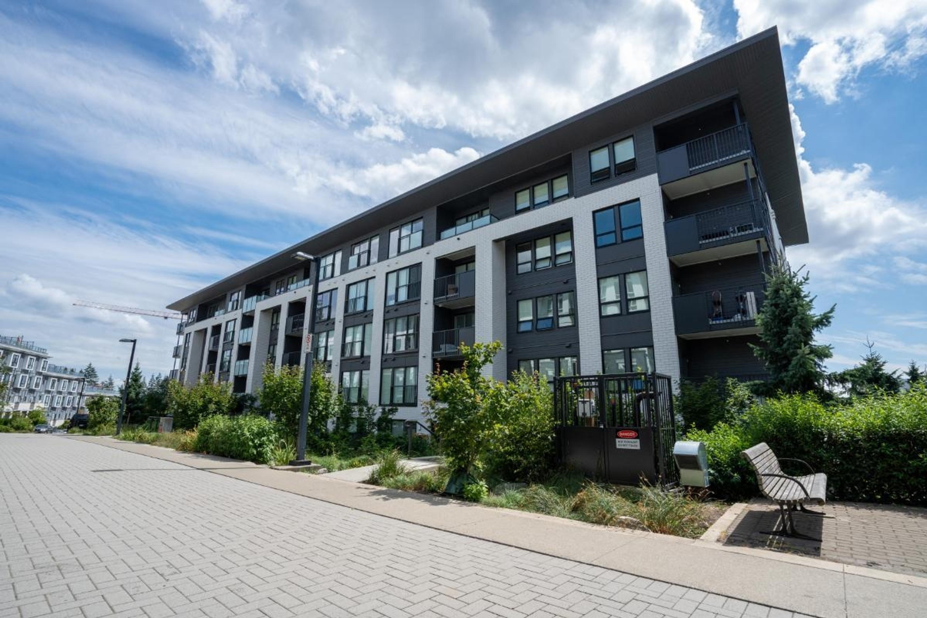 #111 9228 SLOPES MEWS - Main Image