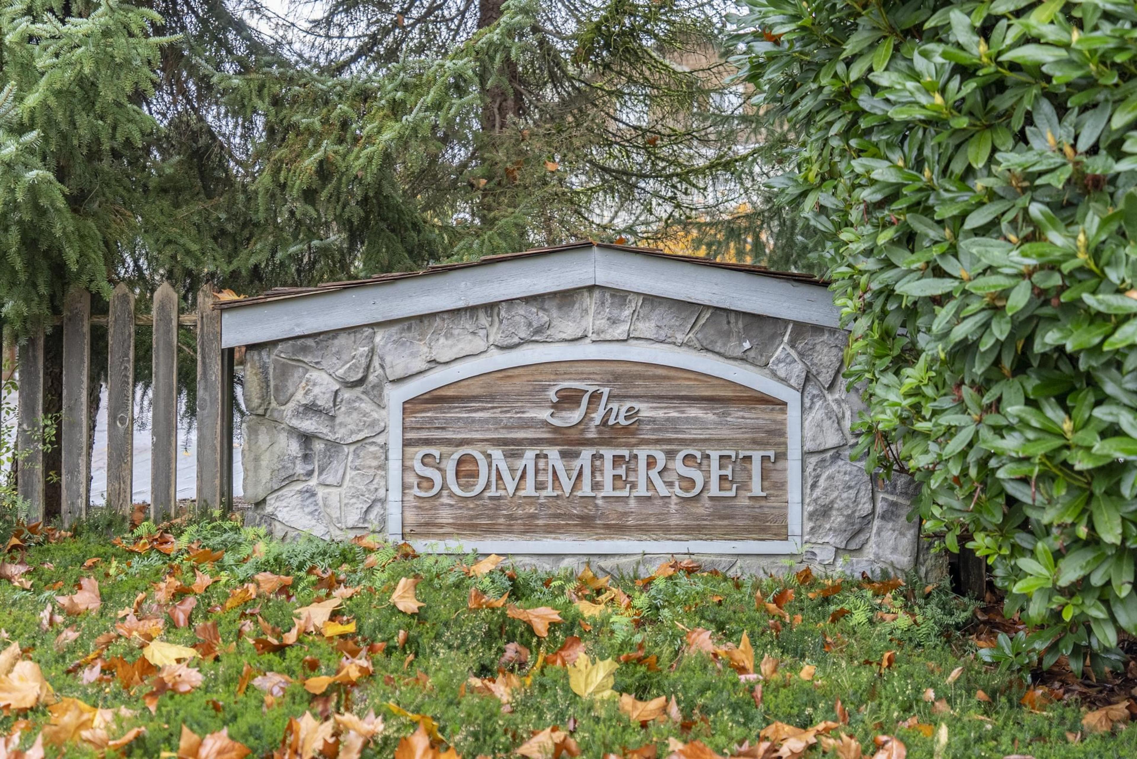 10188 155 Street, Surrey - Exteriors - Photo 3