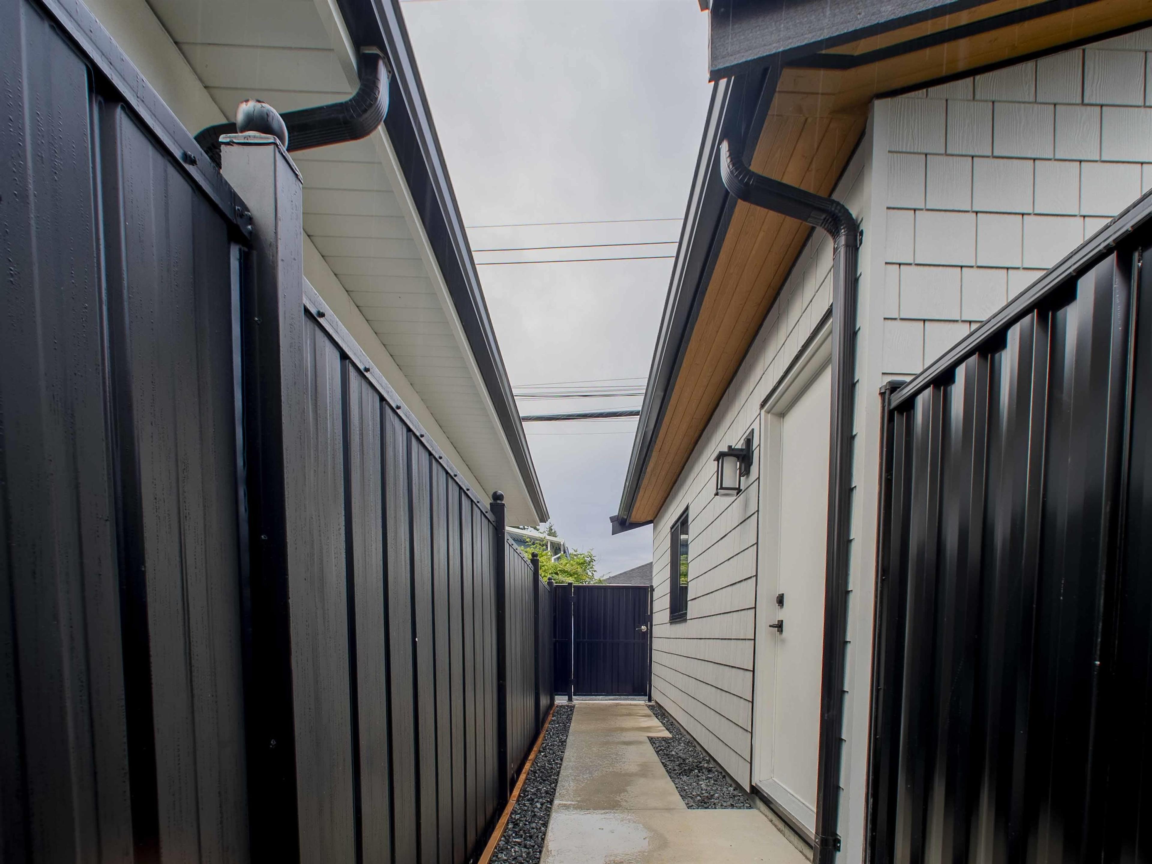 2785 W 21 Avenue, Vancouver - Exteriors - Photo 2