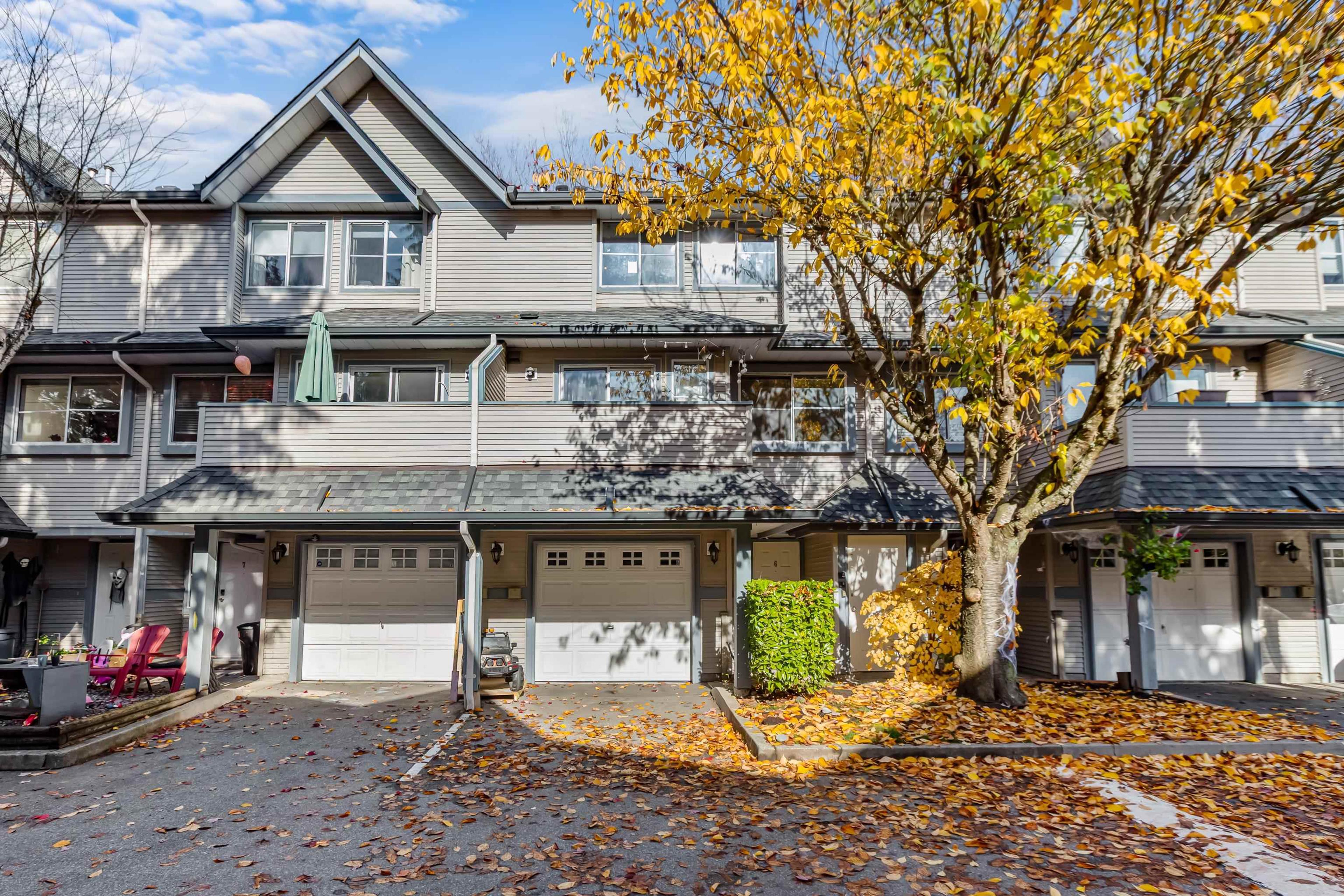 19034 Mcmyn Road, Pitt Meadows - Exteriors - Full Complex View - Photo 4