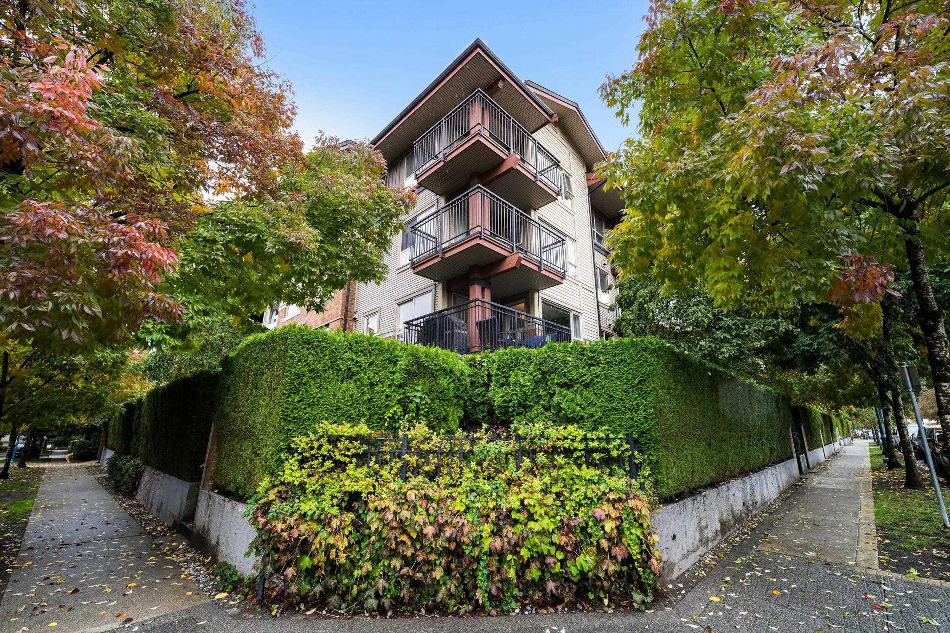 200 Klahanie Drive, Port Moody - Exteriors - Photo 1