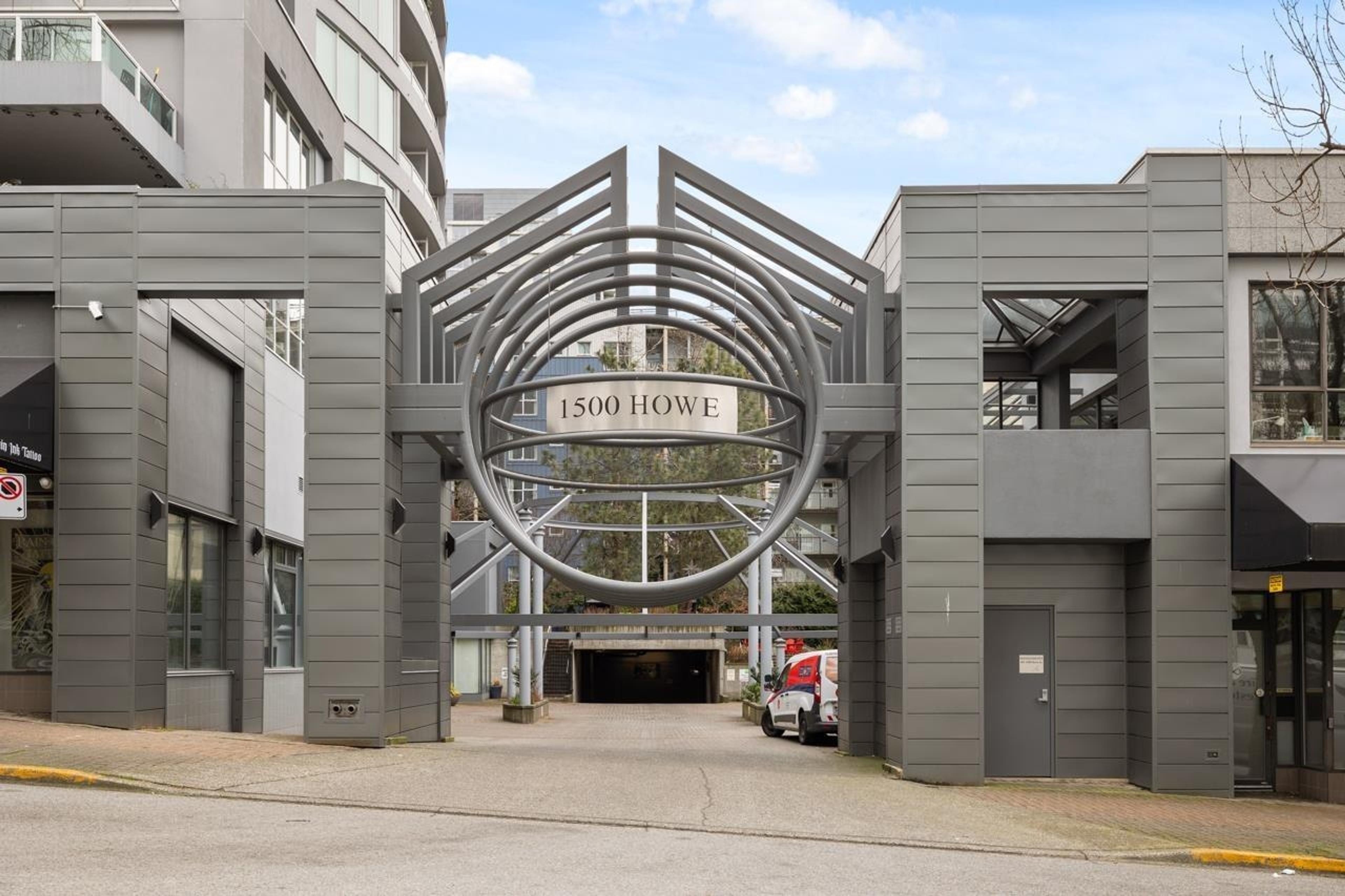 1500 Howe Street, Vancouver - Exteriors - Photo 1