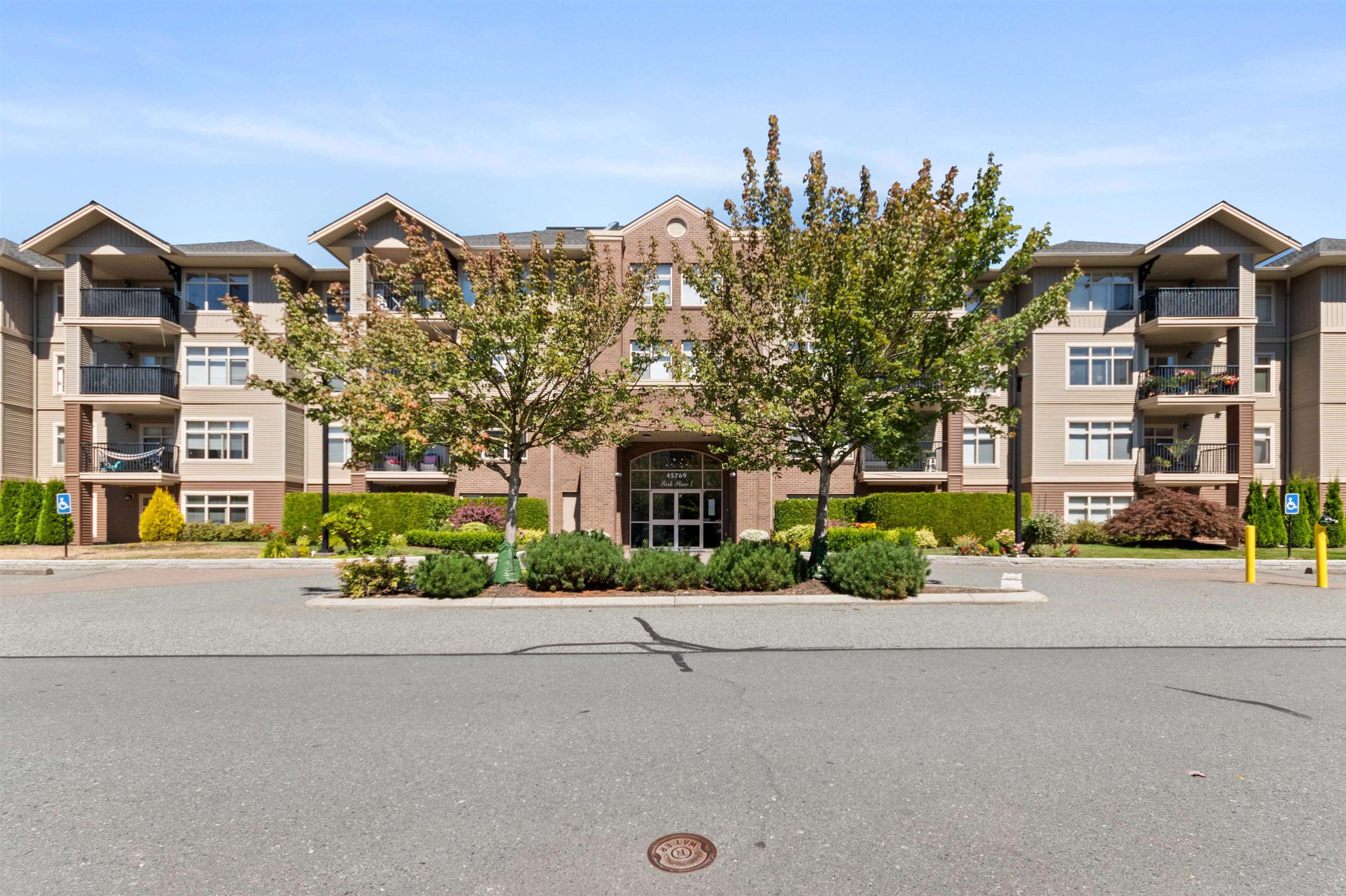 45769 Stevenson Road, Chilliwack - Exteriors - Full Complex View - Photo 1