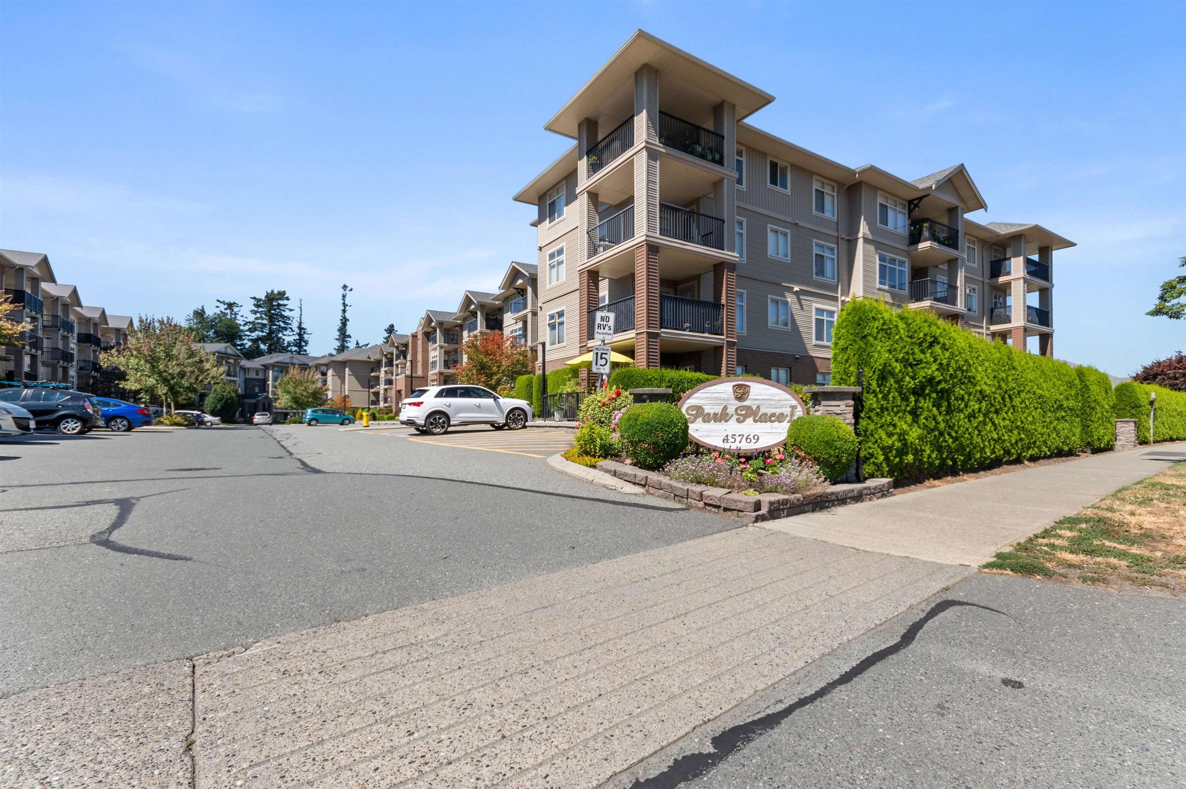 45769 Stevenson Road, Chilliwack - Exteriors - Photo 2