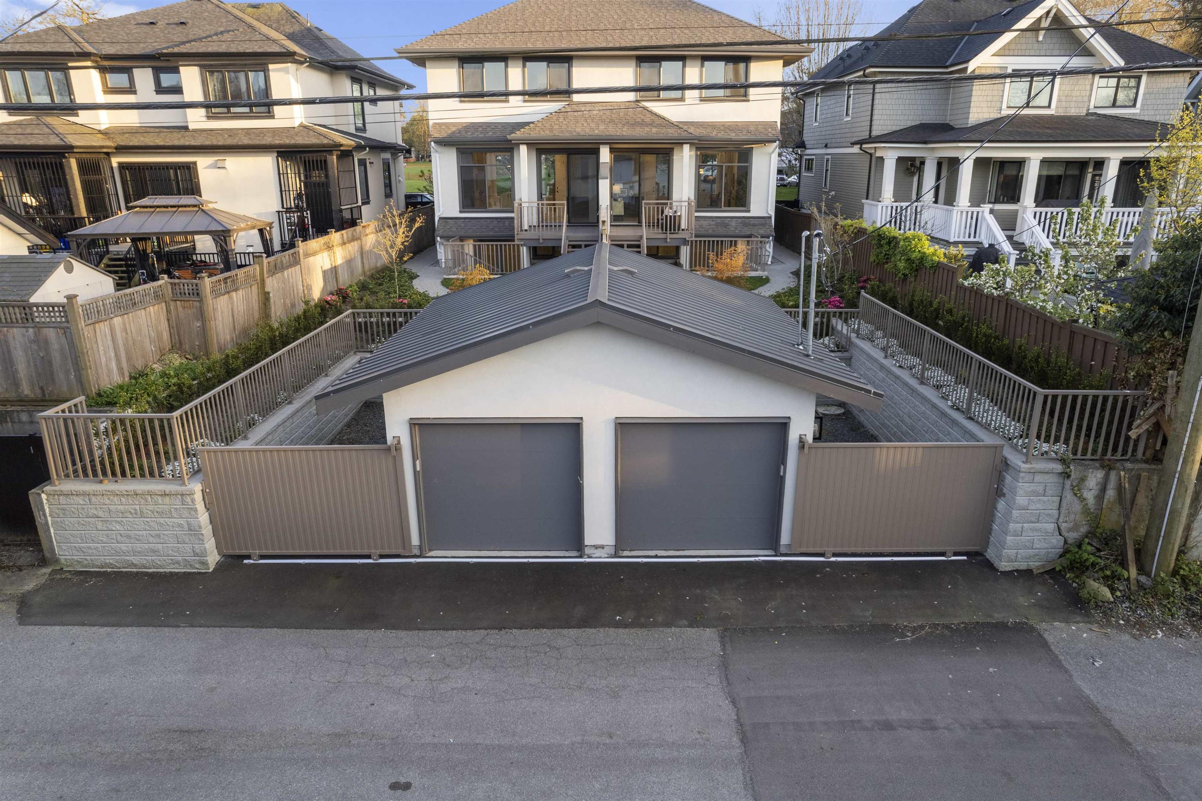 2455 W 10th Avenue, Vancouver - Exteriors - Photo 6