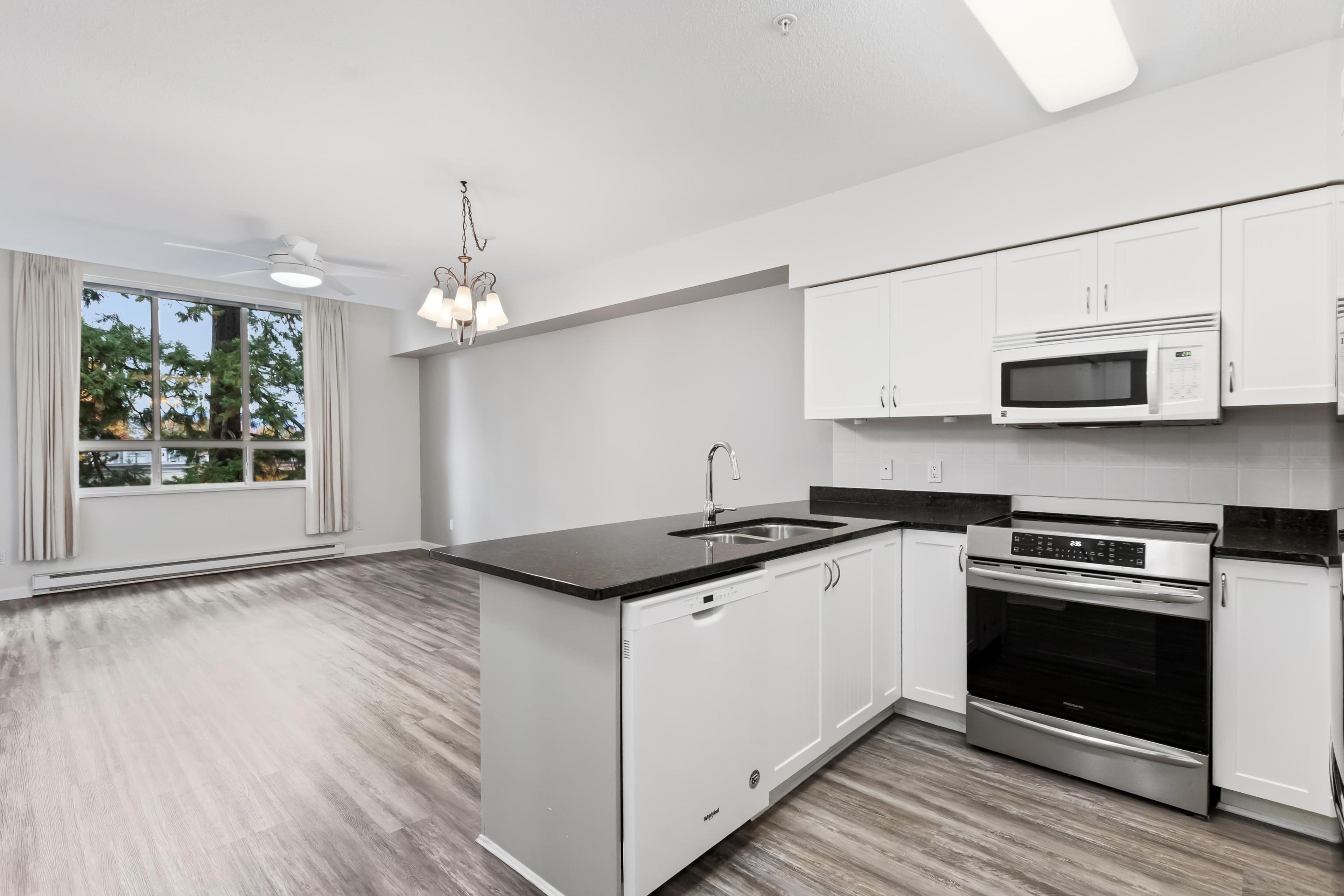 #403 16068 83 AVENUE - Image 3