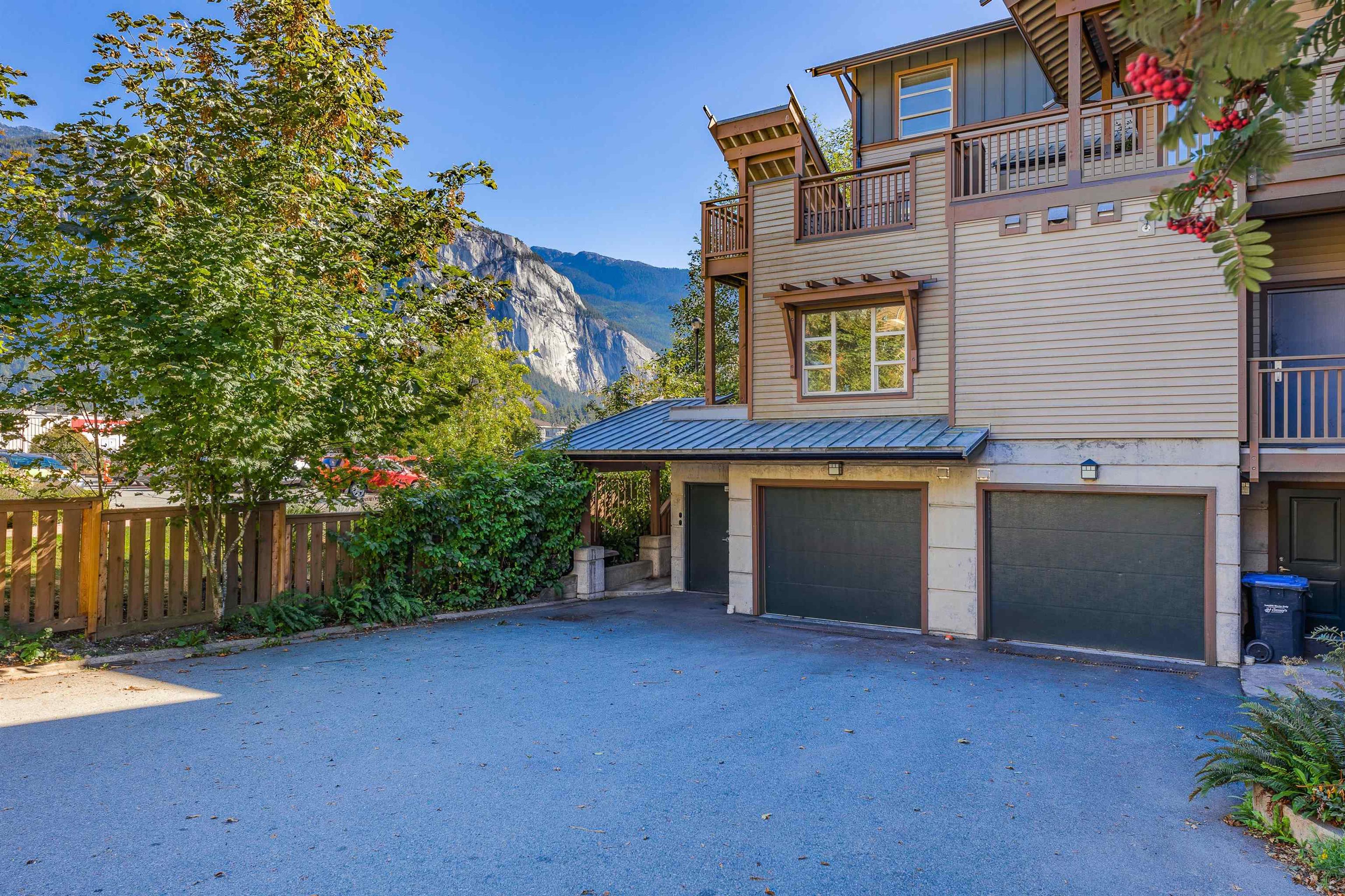 38230 Eaglewind Boulevard, Squamish - Exteriors - Photo 1