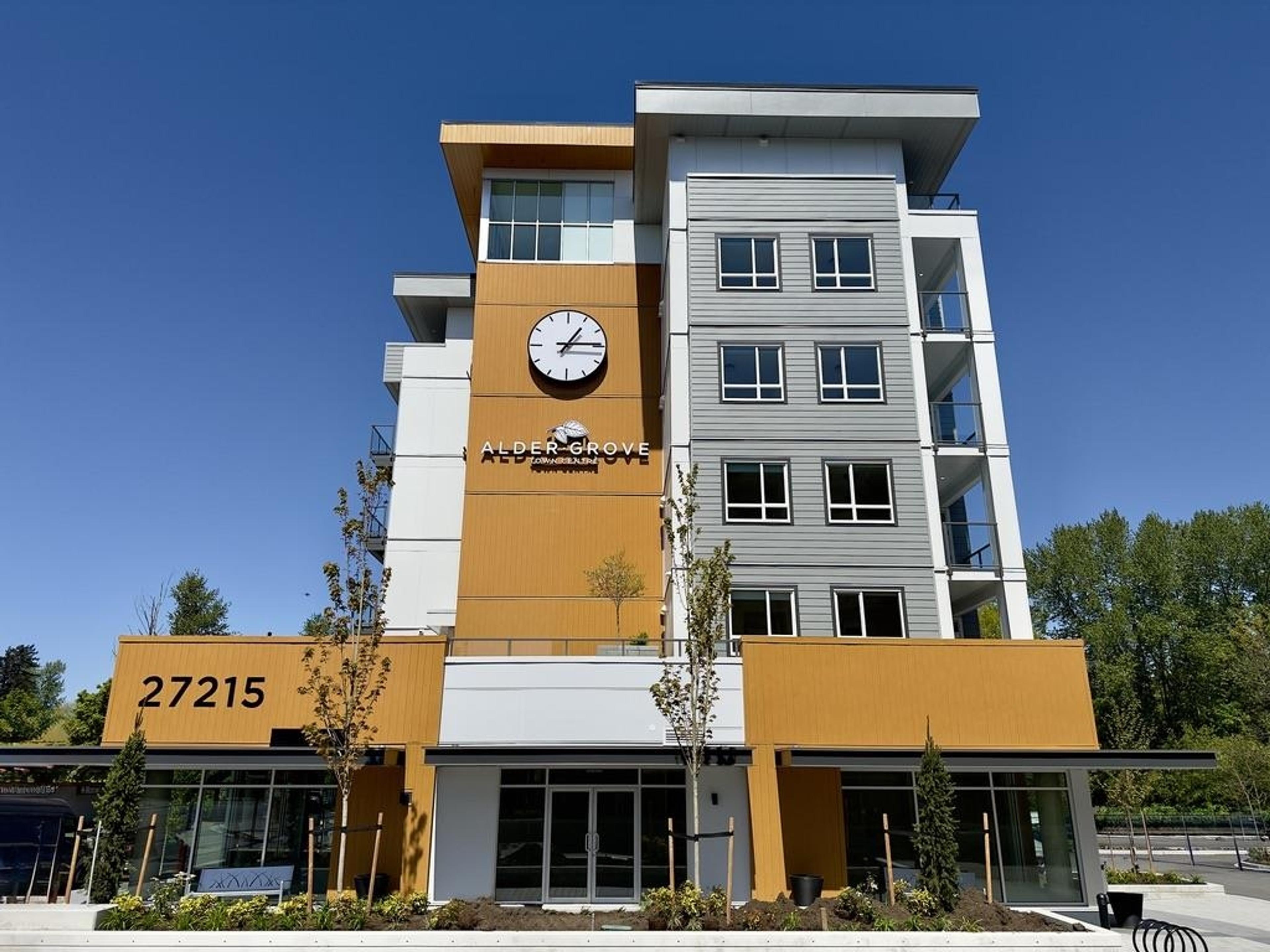 27218 Aldergrove Town Centre Drive, Langley - Exteriors - Photo 2