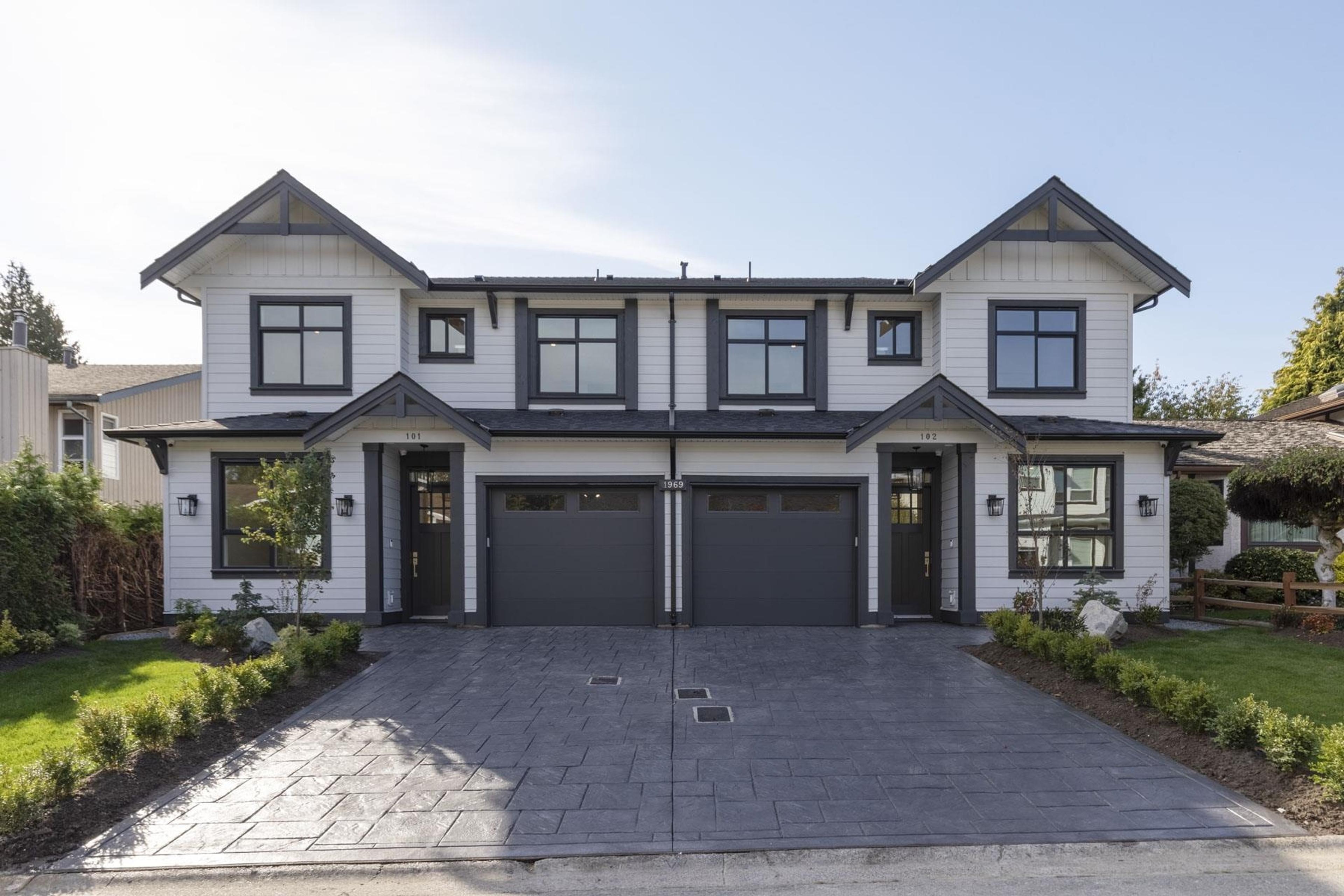 1969 148a Street, Surrey - Exteriors - Photo 1