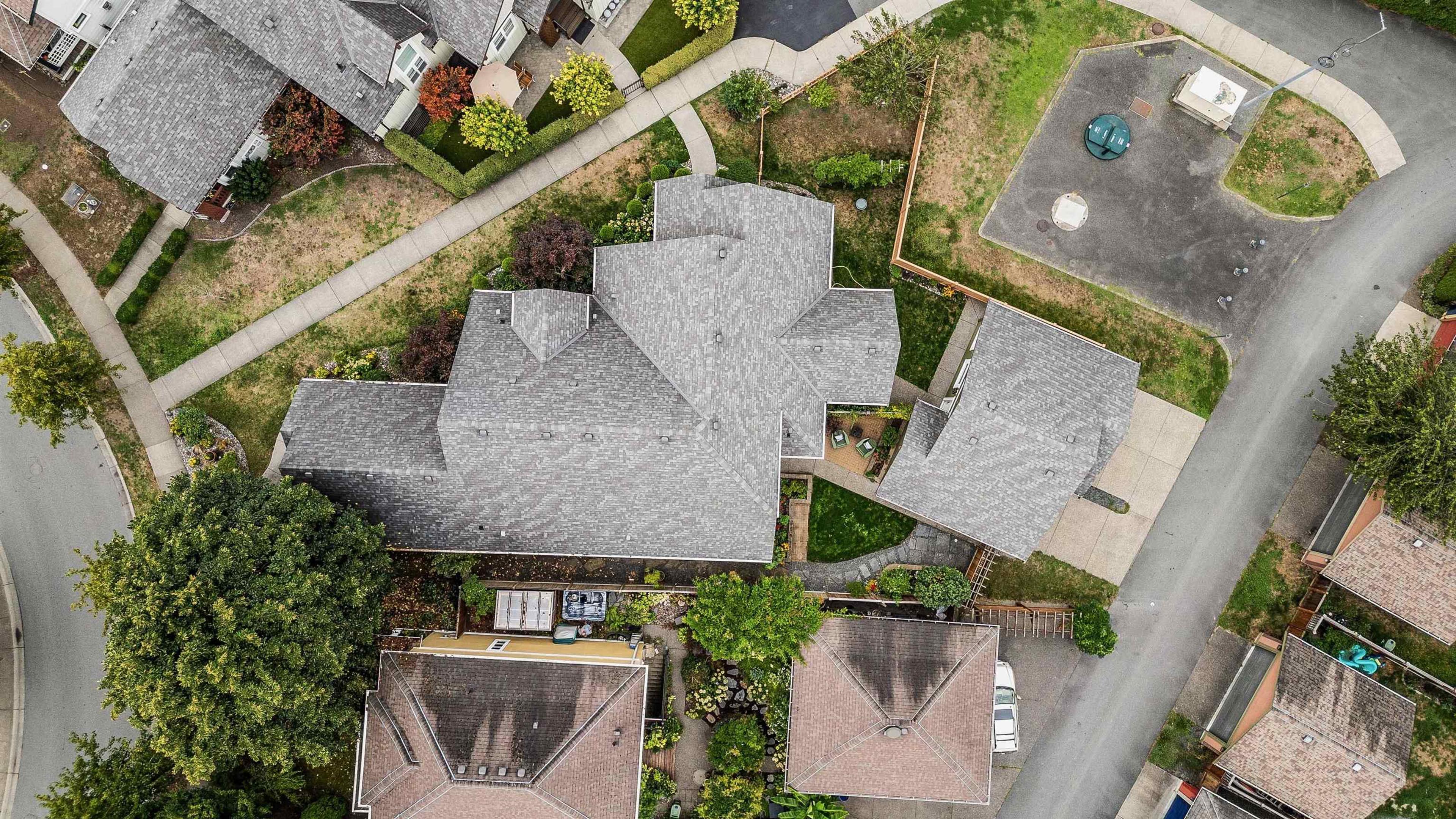 5882 Cowichan Street, Chilliwack - Exteriors - Drone/Aerial View - Photo 11