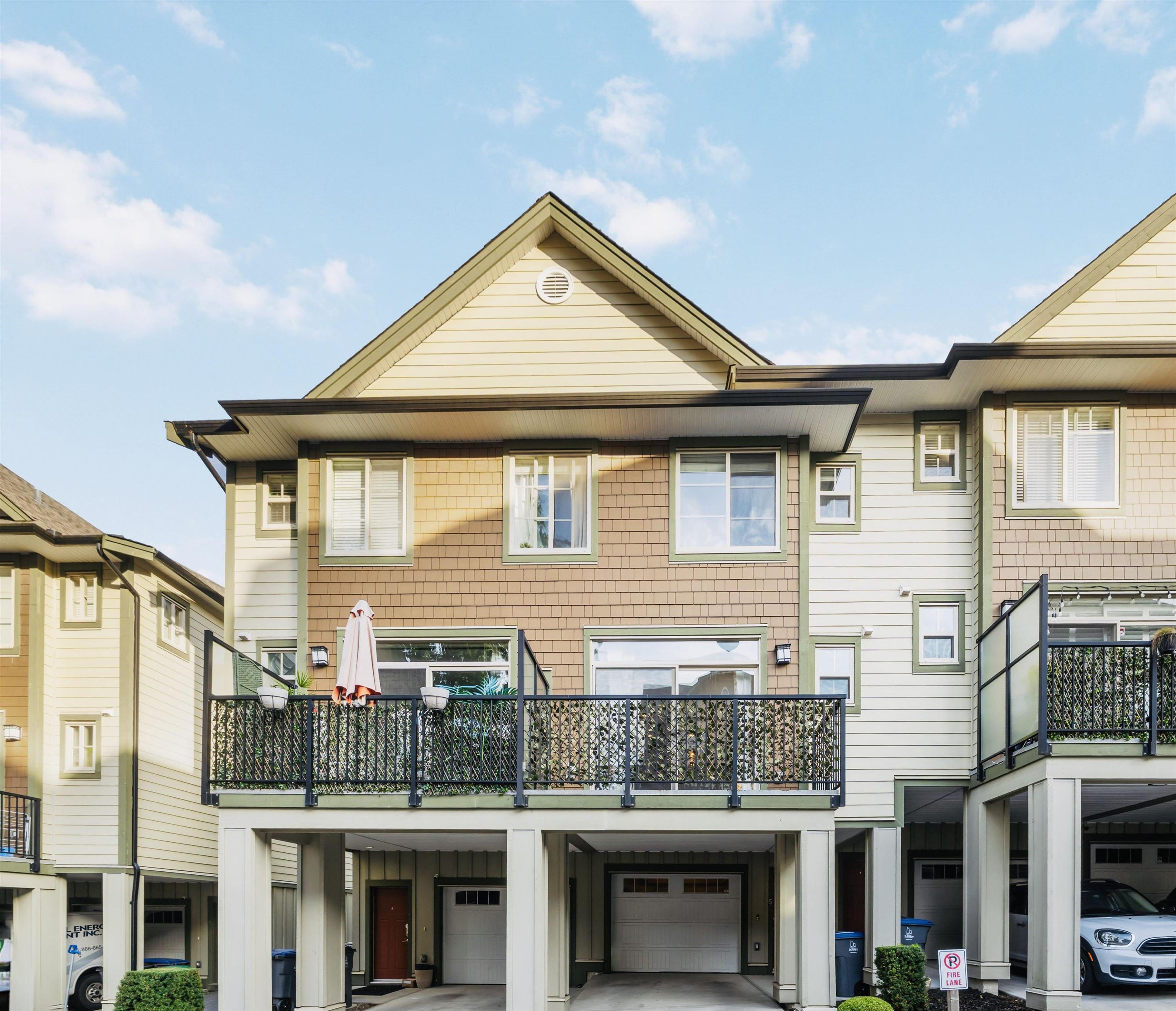 2855 156 Street, Surrey - Exteriors - Photo 2