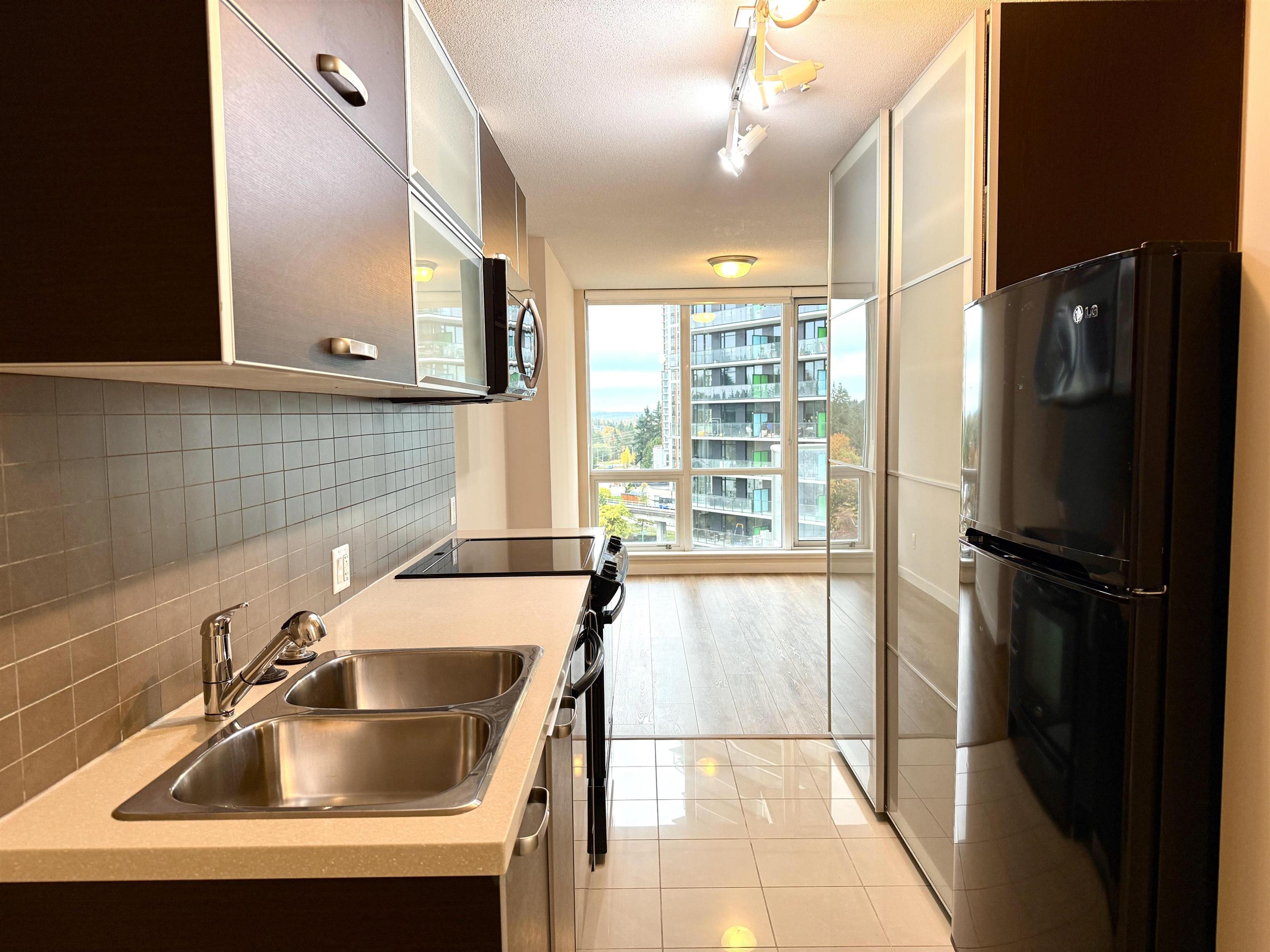 #1105 9981 WHALLEY BOULEVARD - Image 3