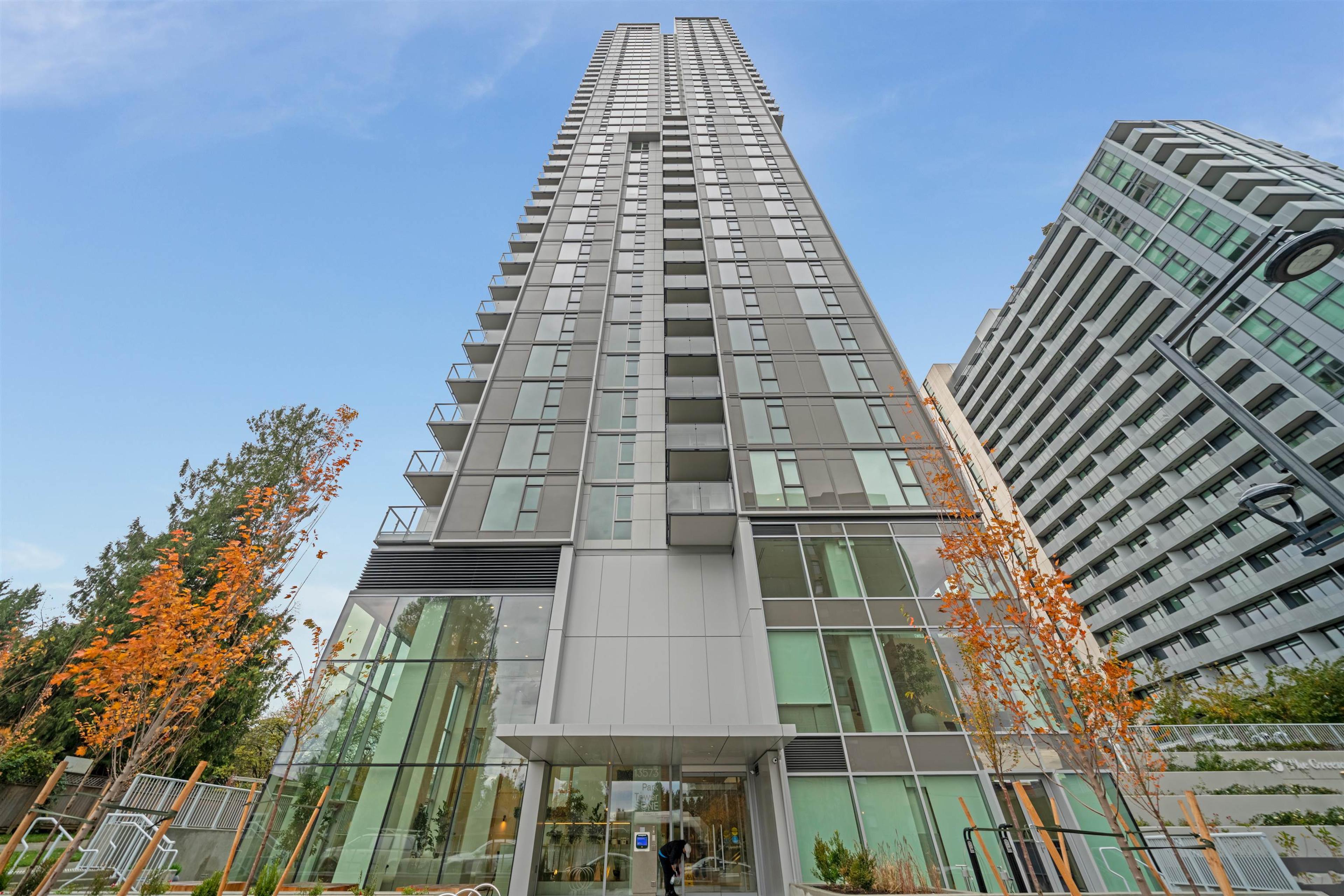 #808 13575 98A AVENUE - Main Image