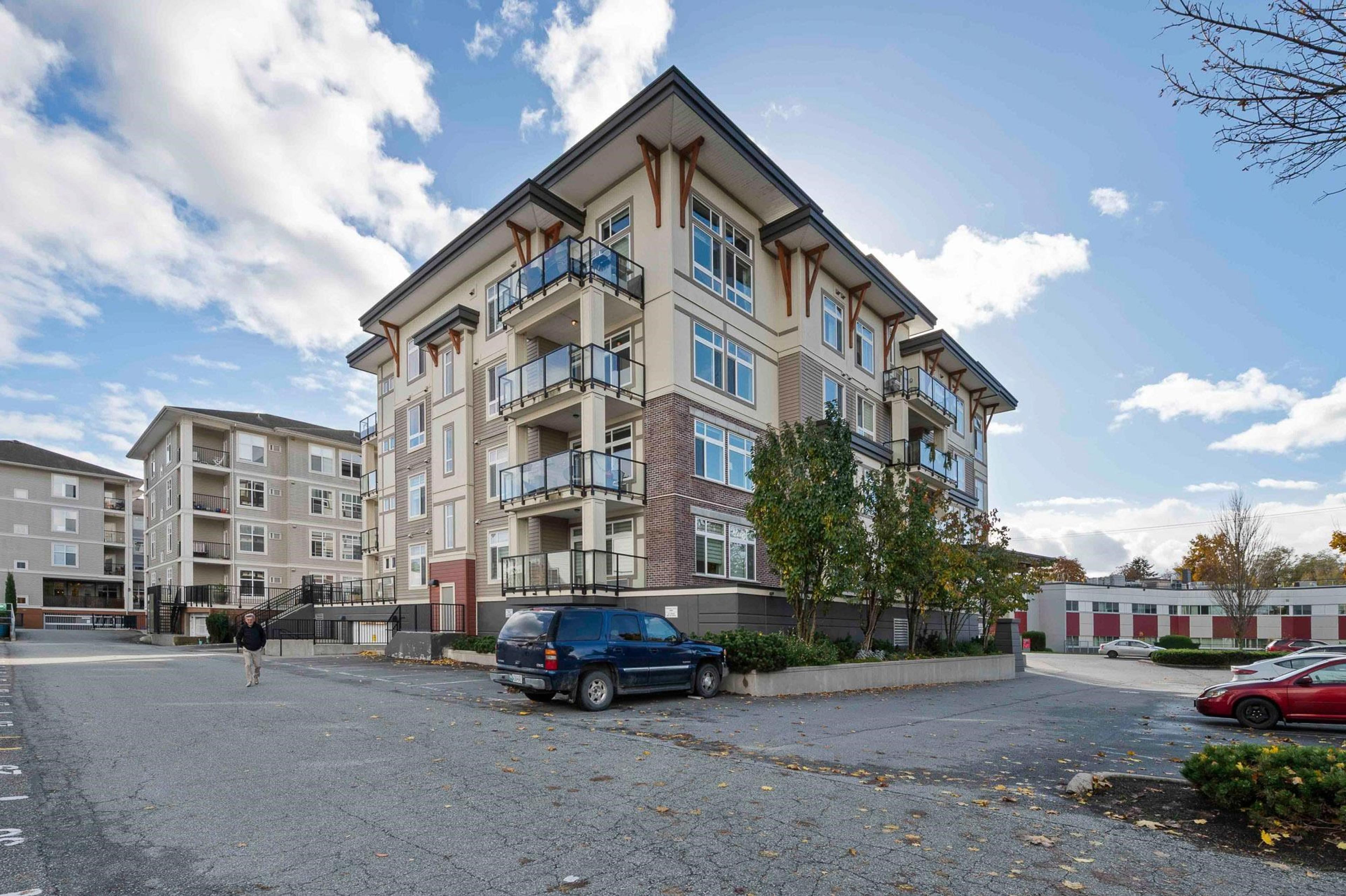 9130 Corbould Street, Chilliwack - Exteriors - Full Complex View - Photo 3