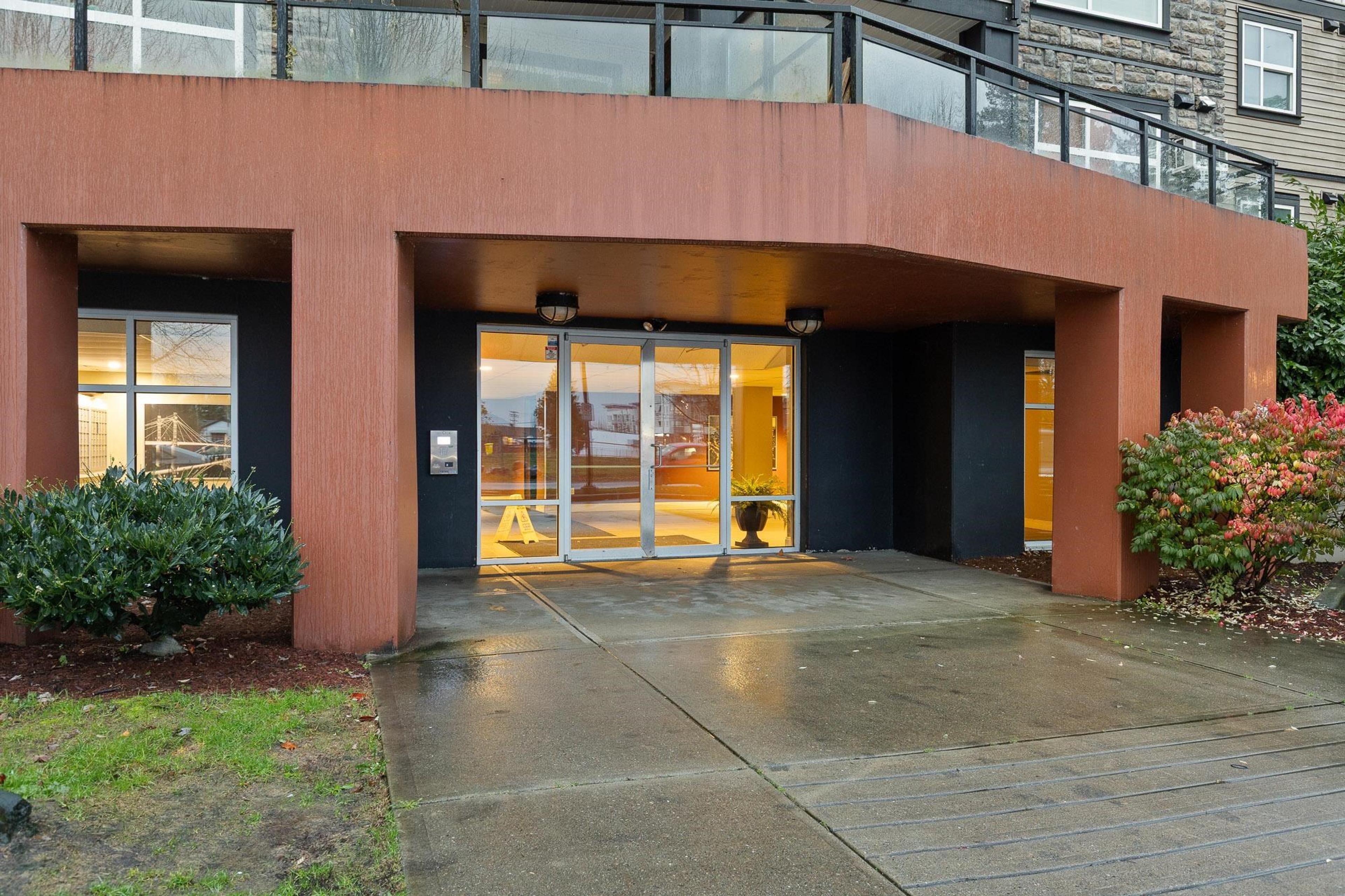 45640 Alma Avenue, Chilliwack - Exteriors - Photo 3