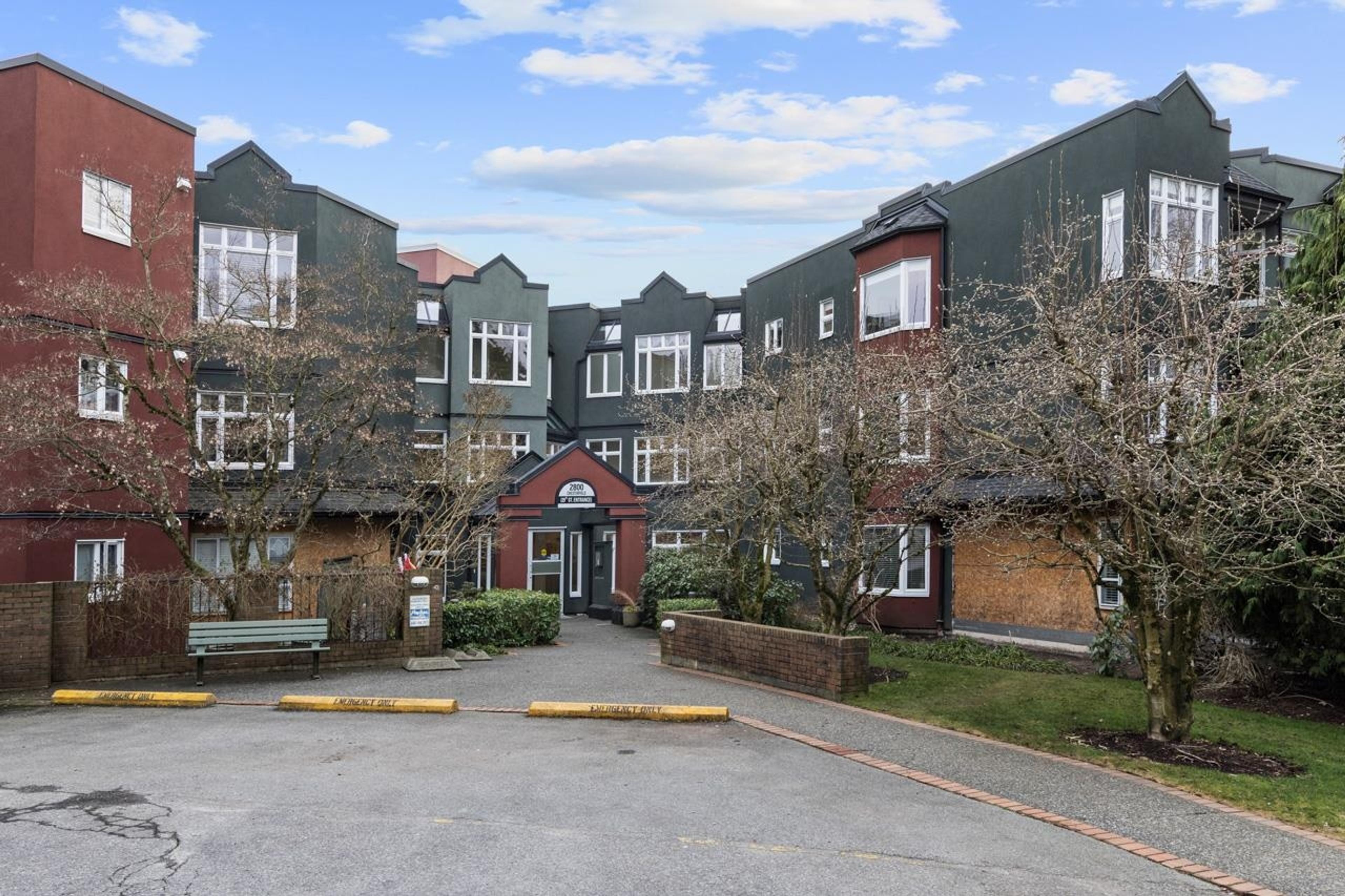 121 W 29th Street, North Vancouver - Exteriors - Full Complex View - Photo 1