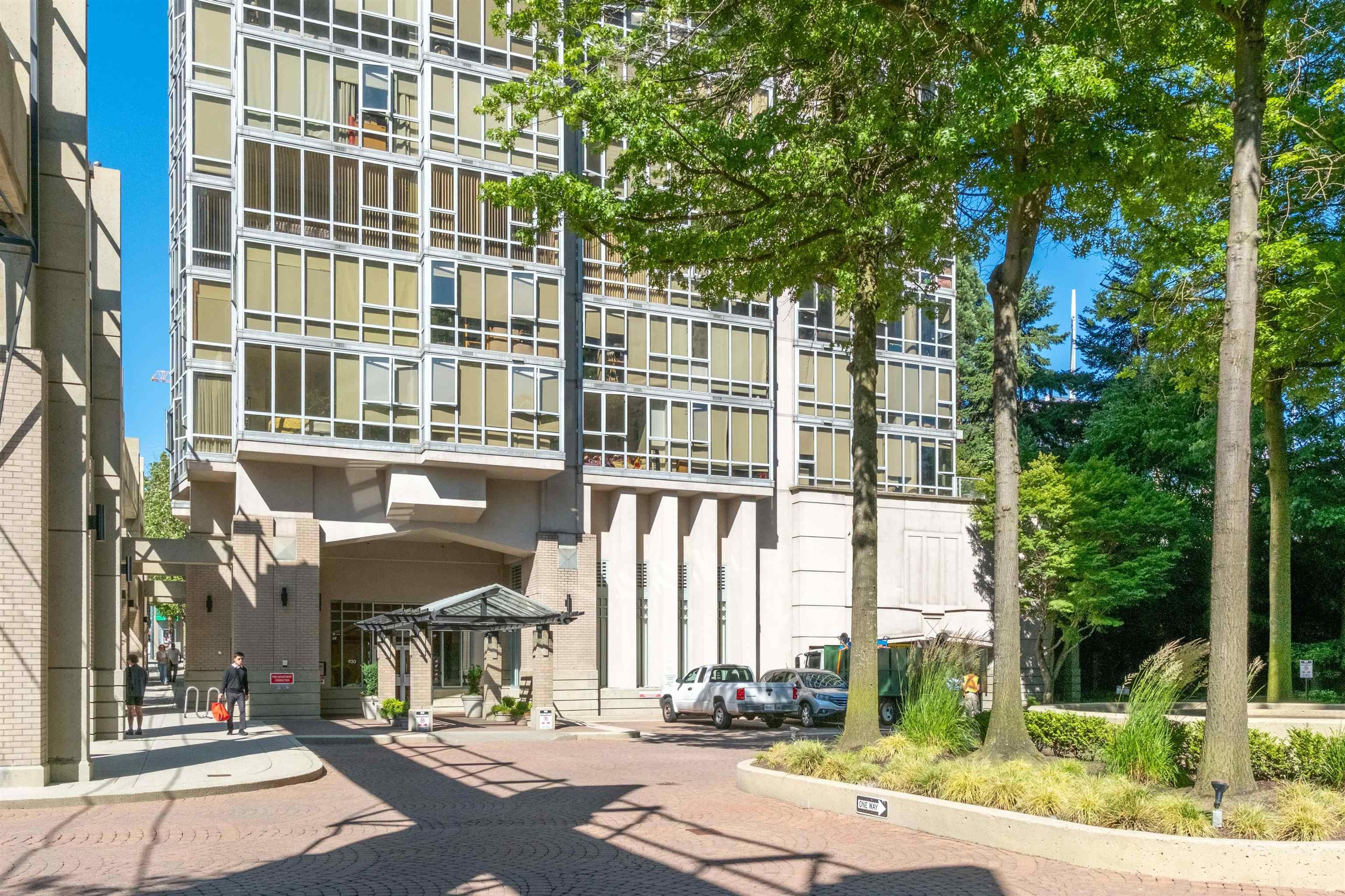 930 Cambie Street, Vancouver - Exteriors - Full Complex View - Photo 2