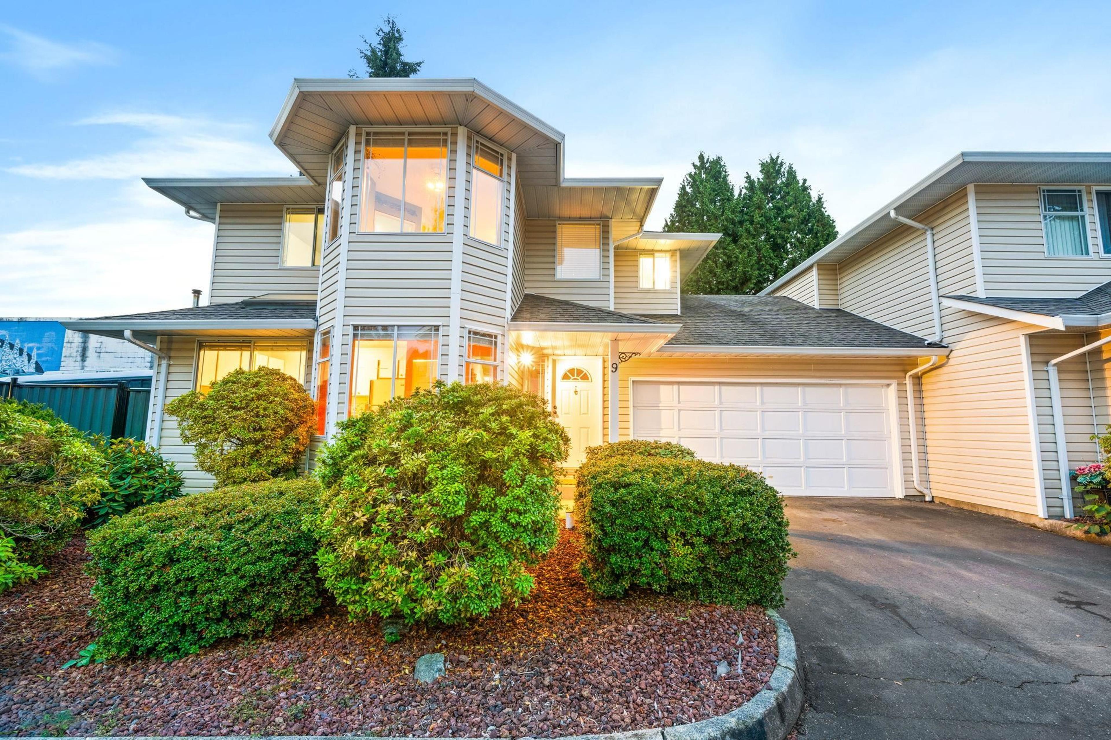 11848 Laity Street, Maple Ridge - Exteriors - Photo 1