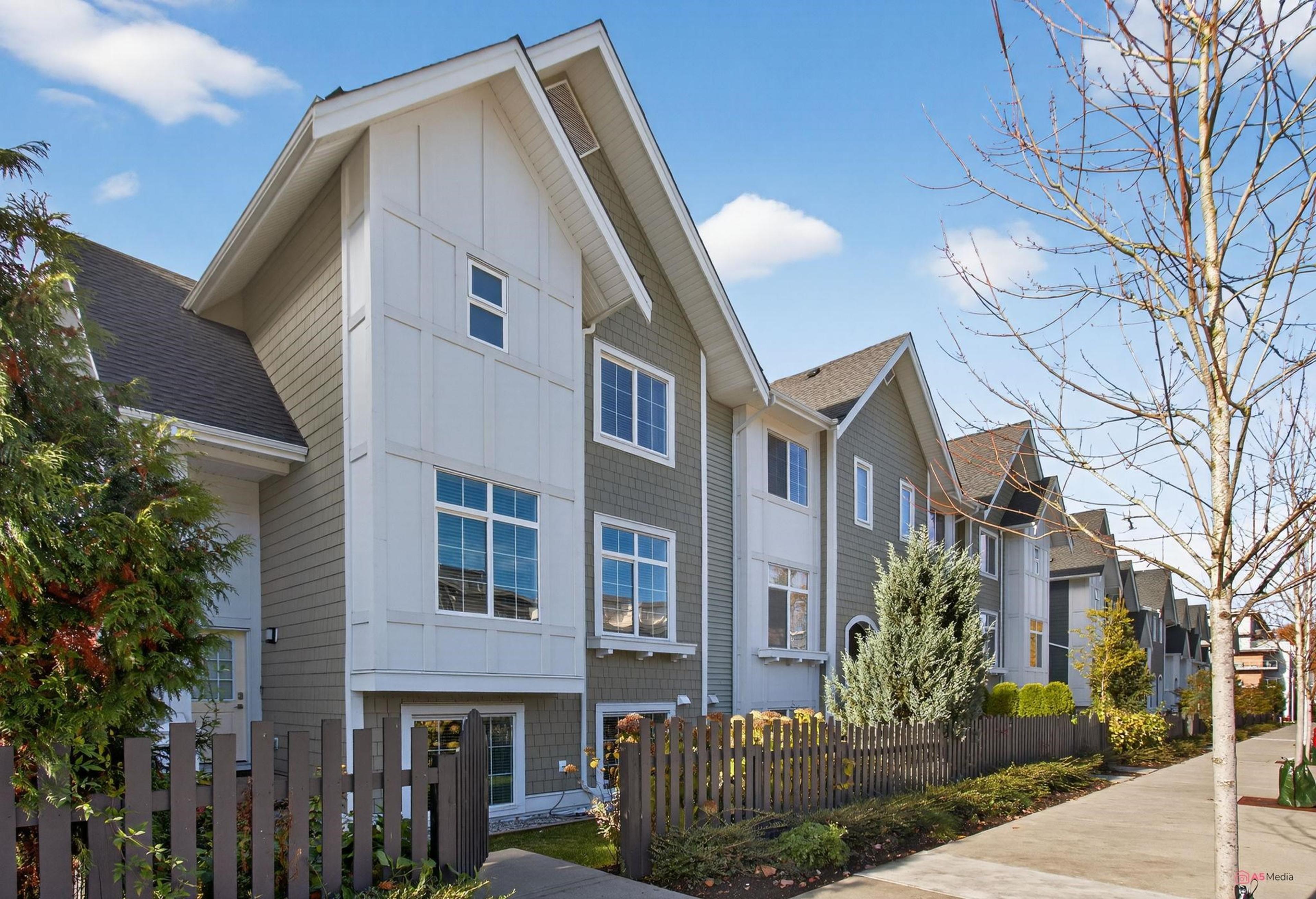 20180 84 Avenue, Langley - Exteriors - Full Complex View - Photo 2