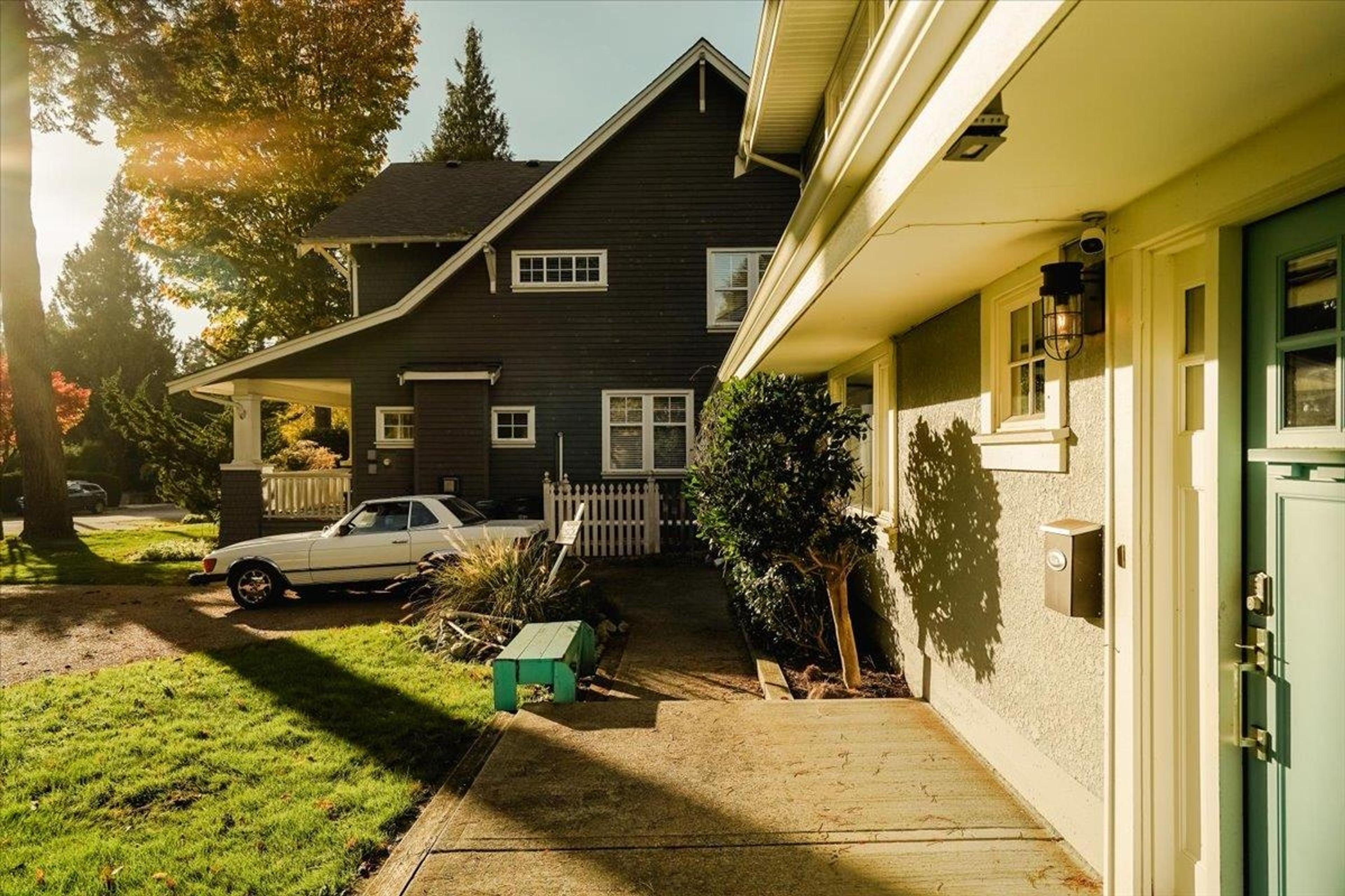 12469 23 AVENUE - Image 3