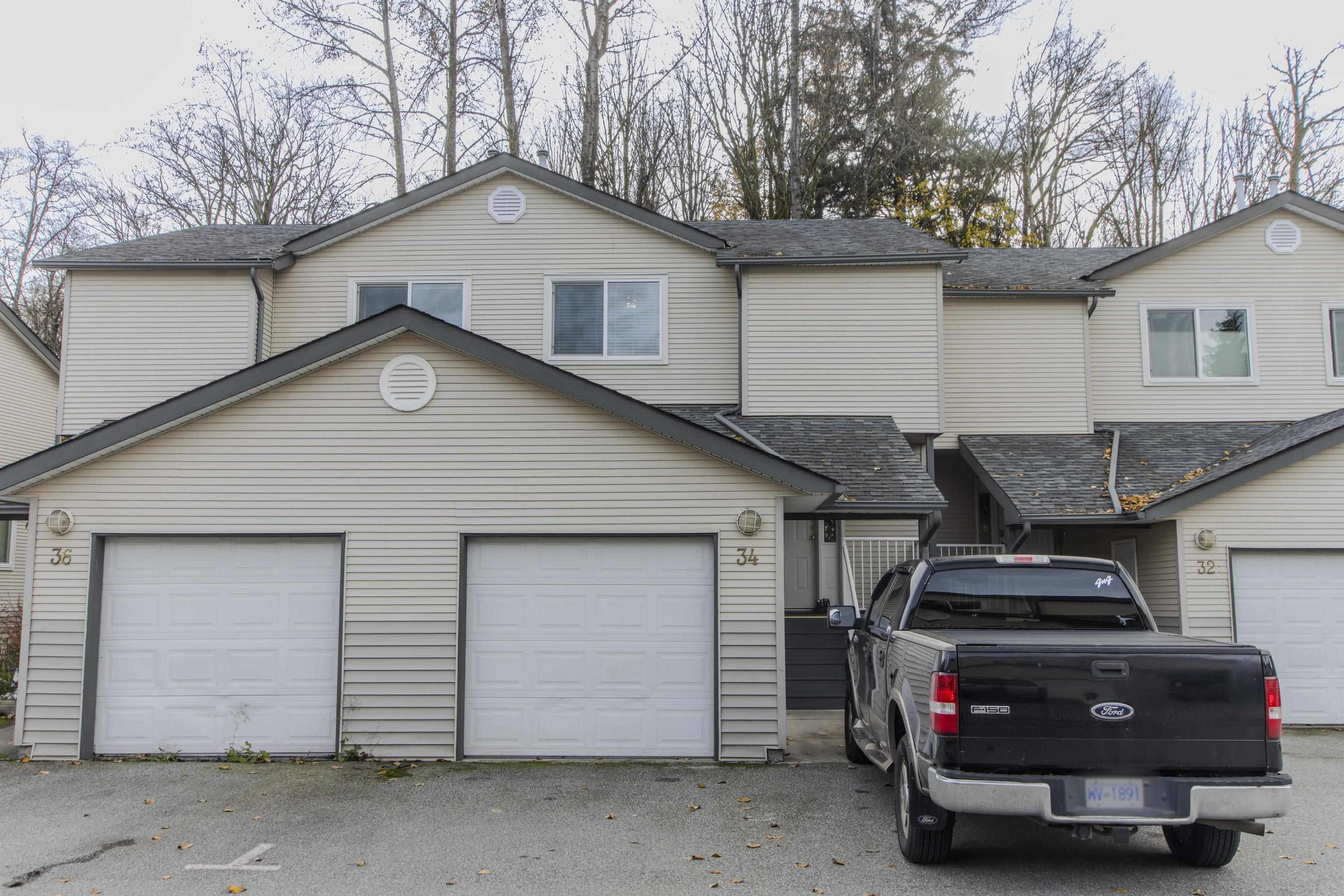 39920 Government Road, Squamish - Exteriors - Full Complex View - Photo 3