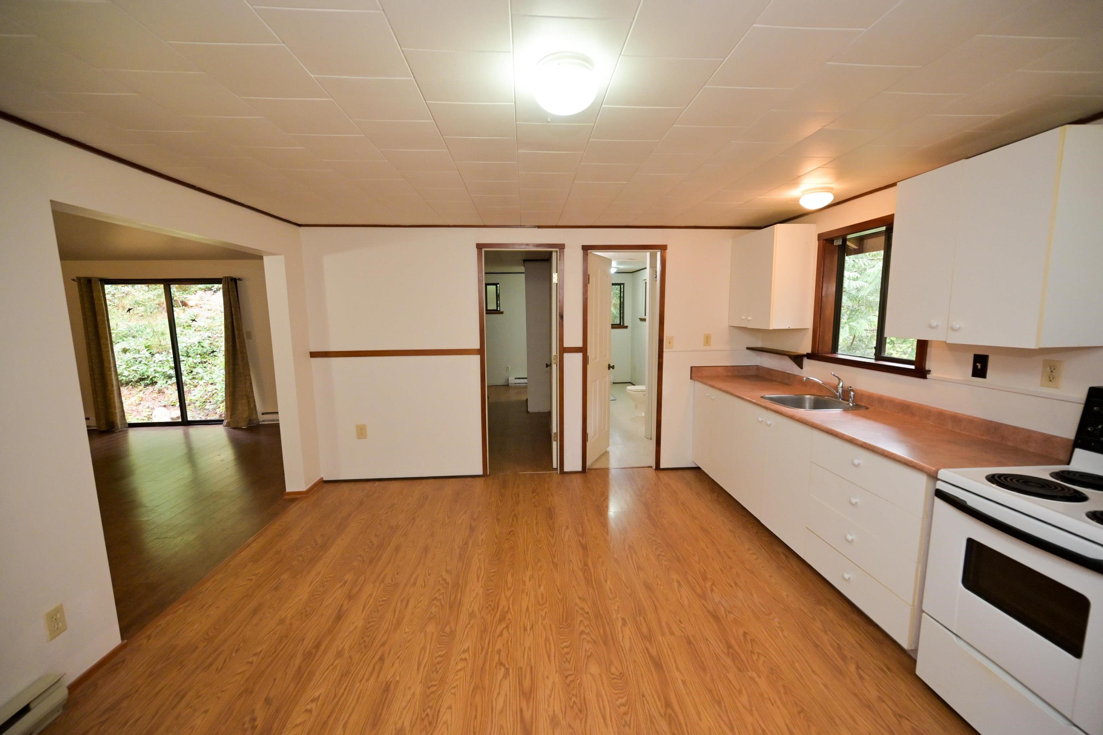 980 WOODLEY ROAD - Image 2