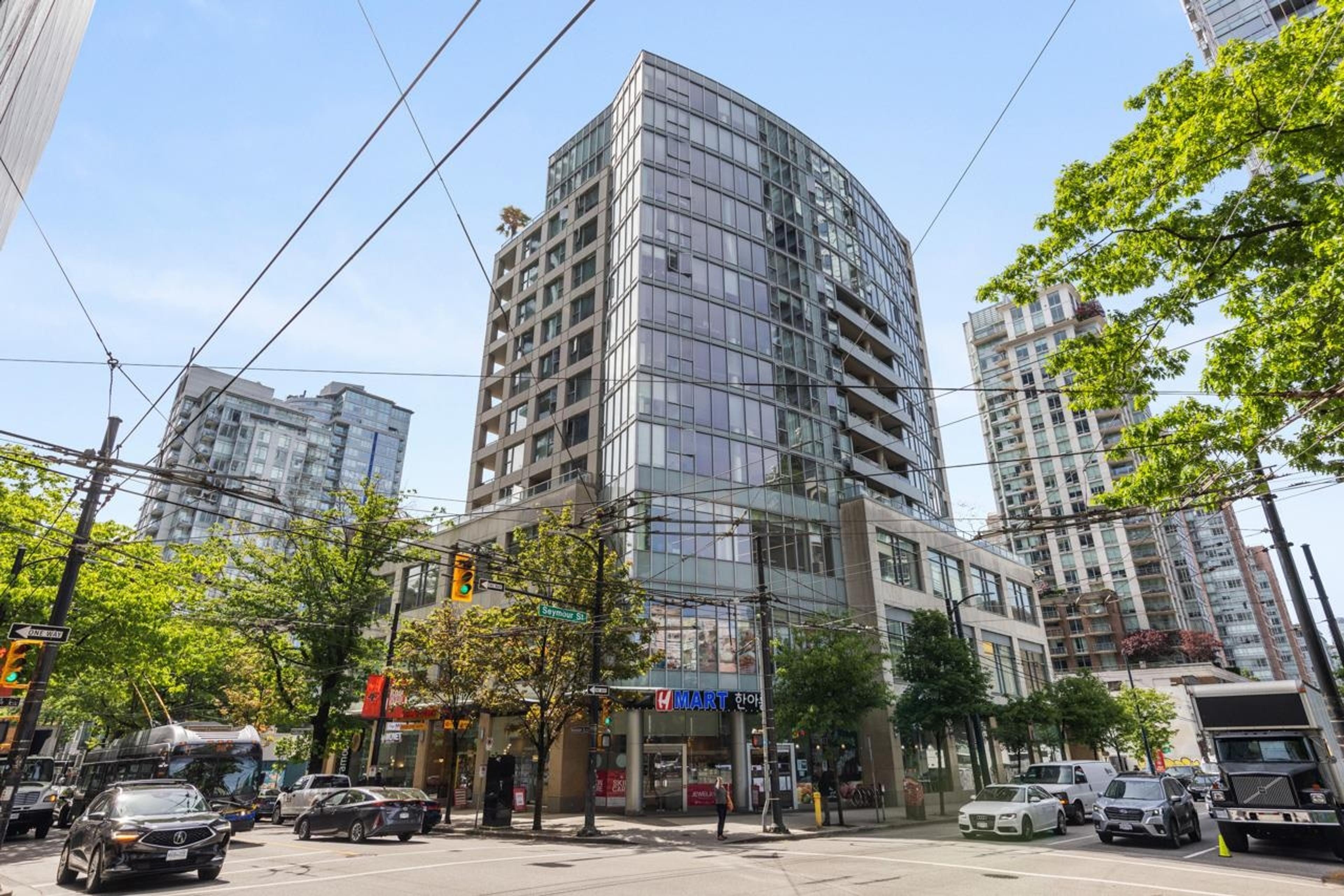 822 Seymour Street, Vancouver - Exteriors - Photo 2