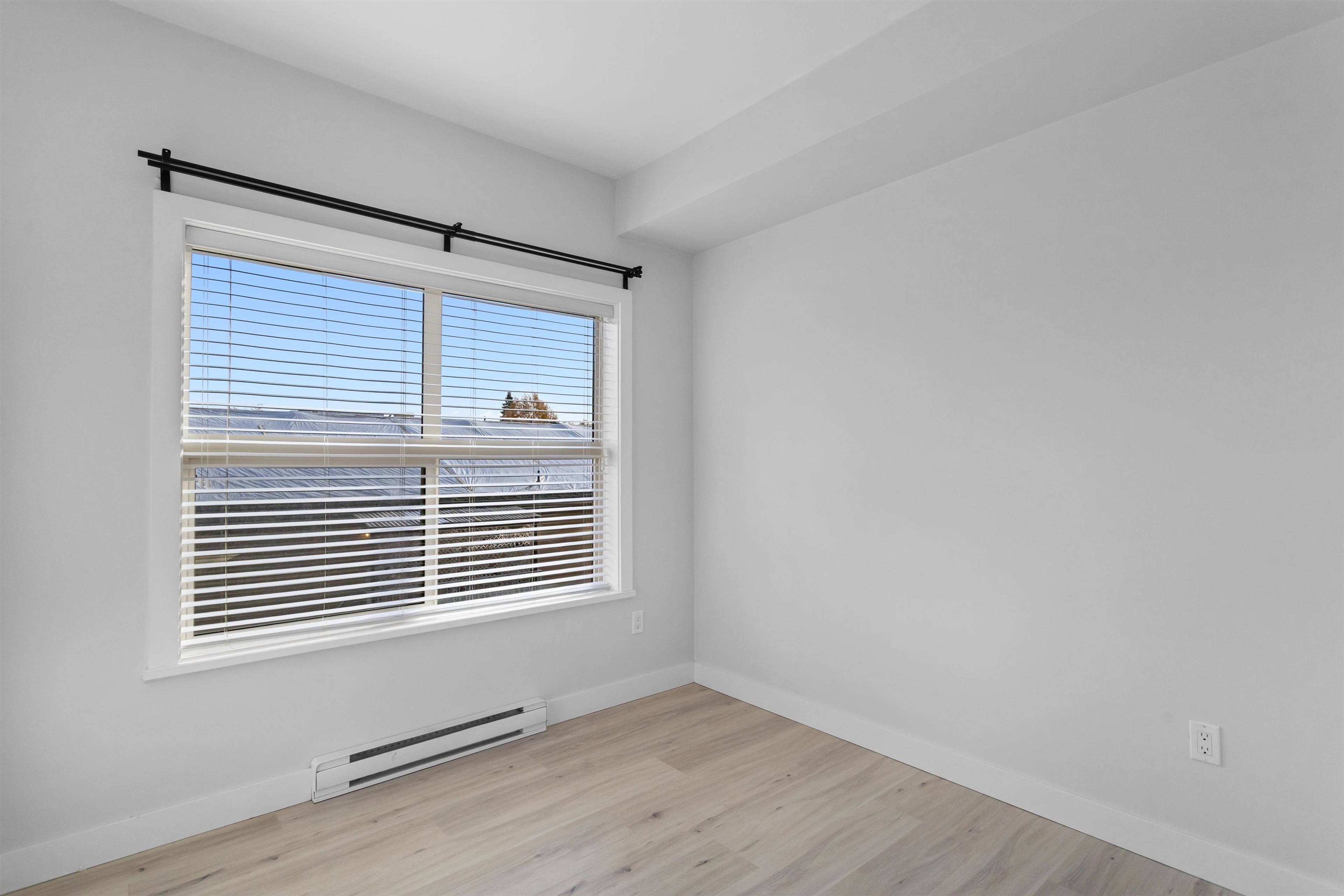 #214 20219 54A AVENUE - 21