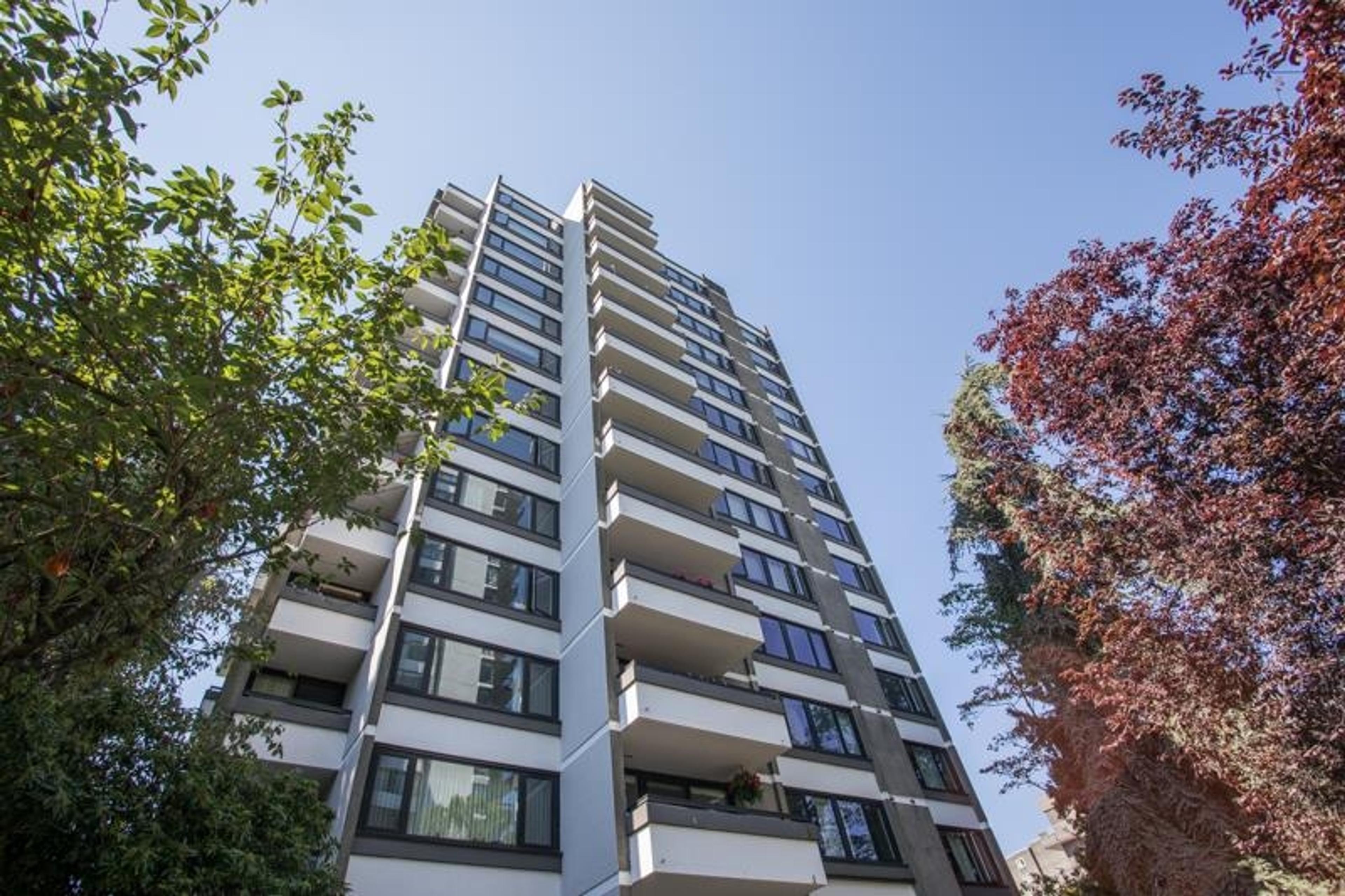 1500 Haro Street, Vancouver - Exteriors - Photo 3