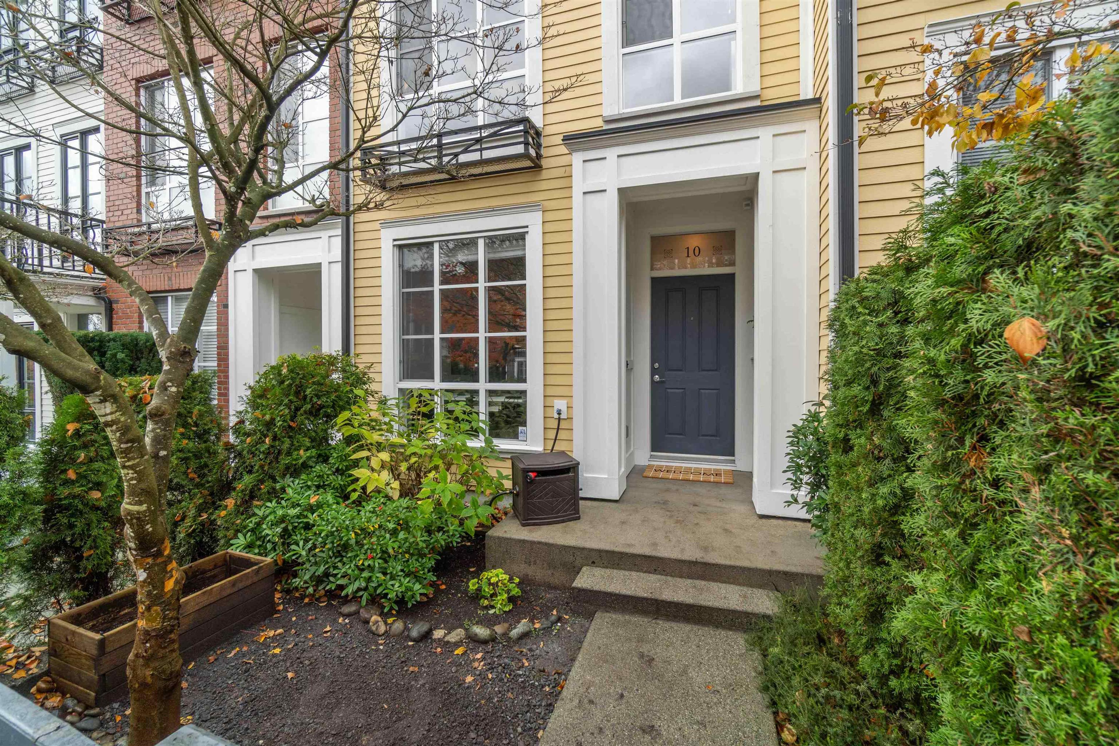 1240 Holtby Street, Coquitlam - Exteriors - Photo 2