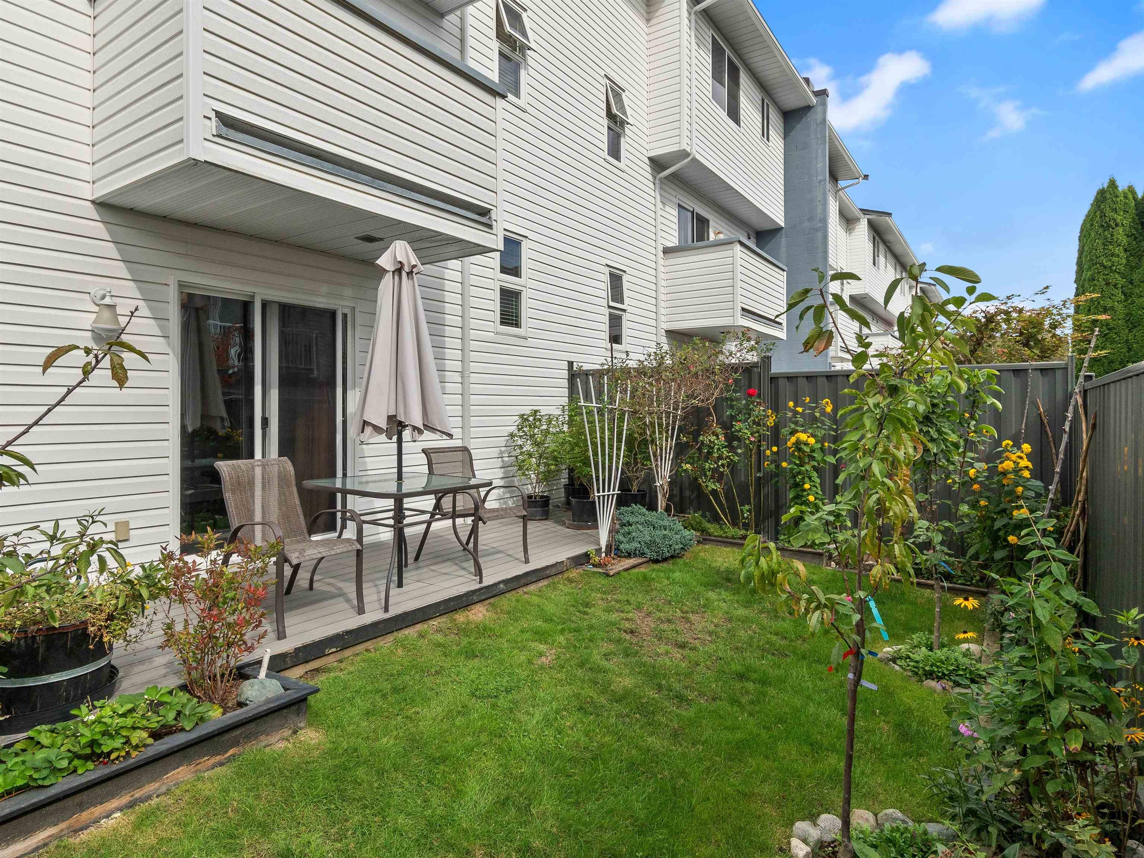 3440 Coast Meridian Road, Port Coquitlam - Outdoor Amenities - Garden / Yard/ Backyard/ Porch/ Deck - Photo 1