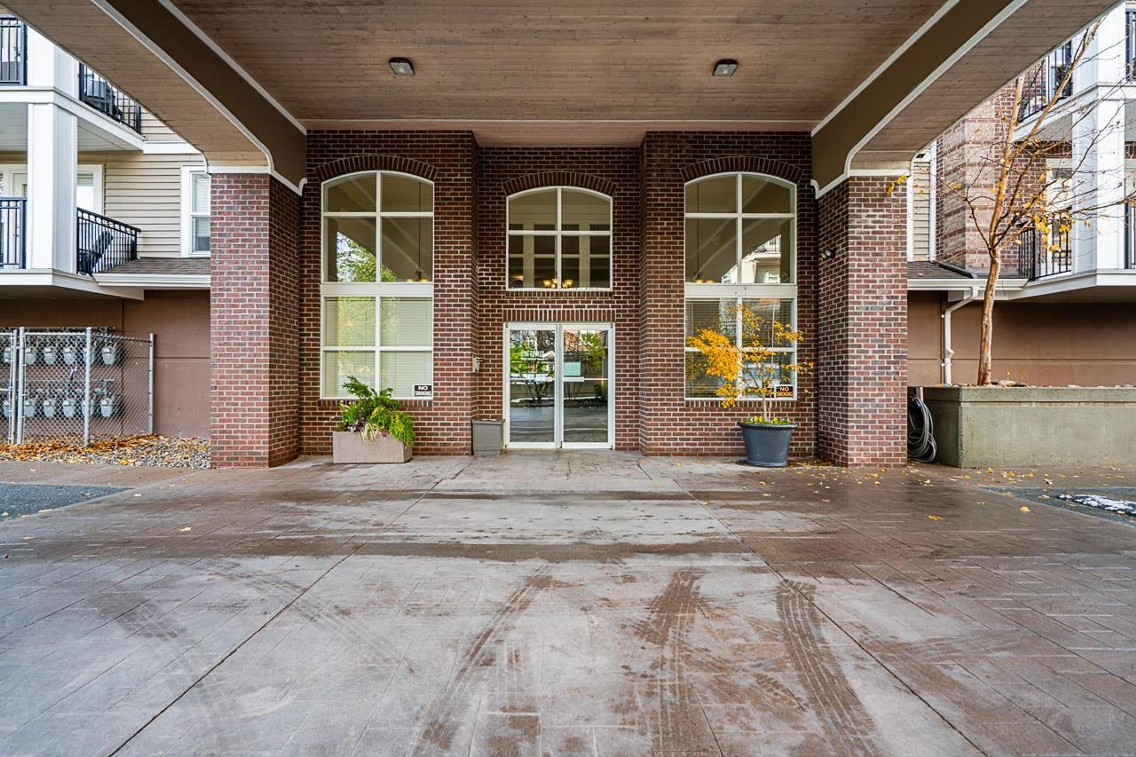 8933 Edward Street, Chilliwack - Exteriors - Photo 5