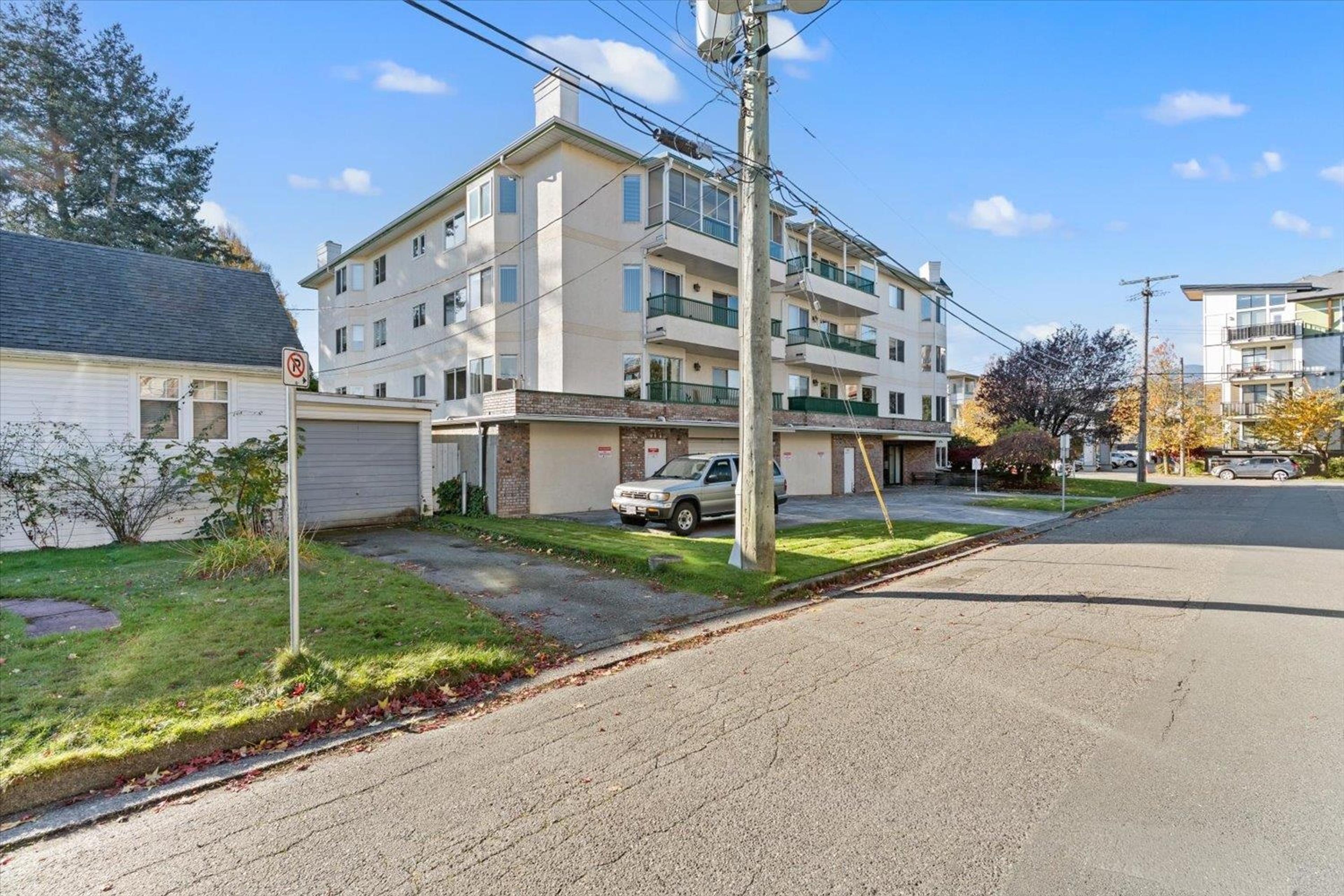 45604 Brett Avenue, Chilliwack - Exteriors - Photo 4