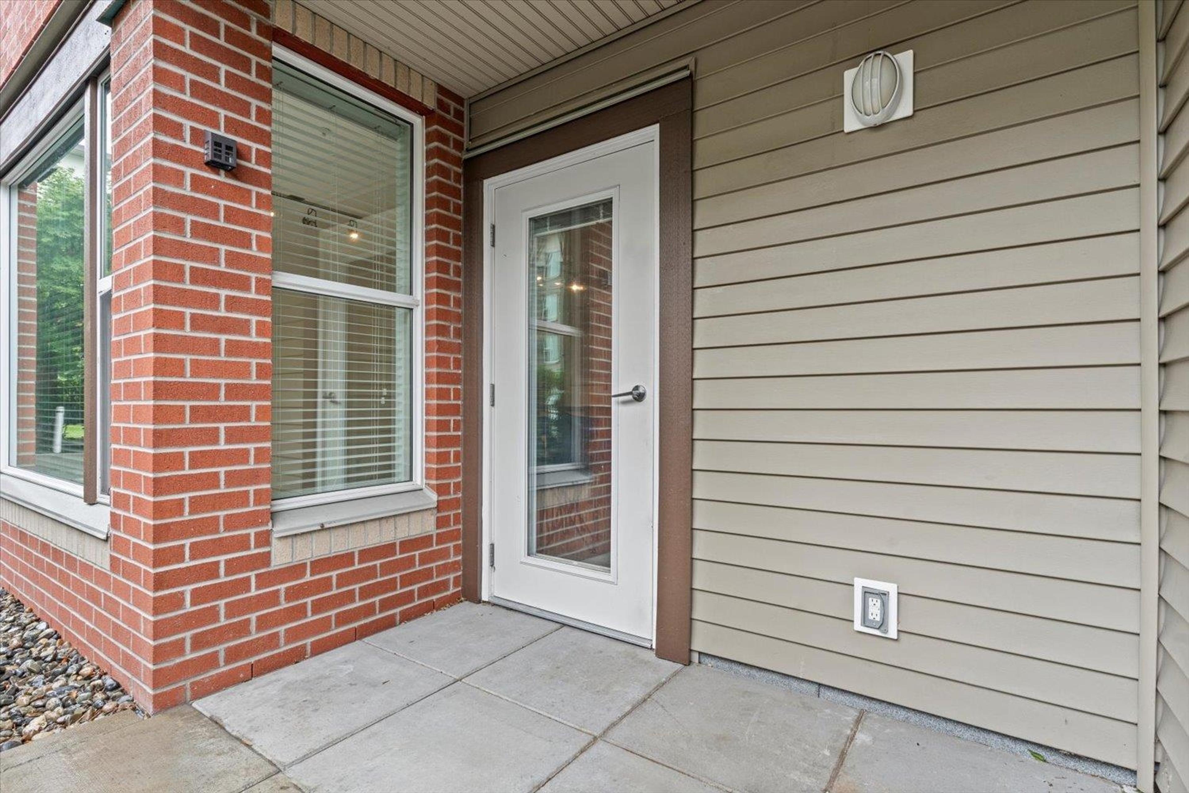 33538 Marshall Road, Abbotsford - Exteriors - Photo 4