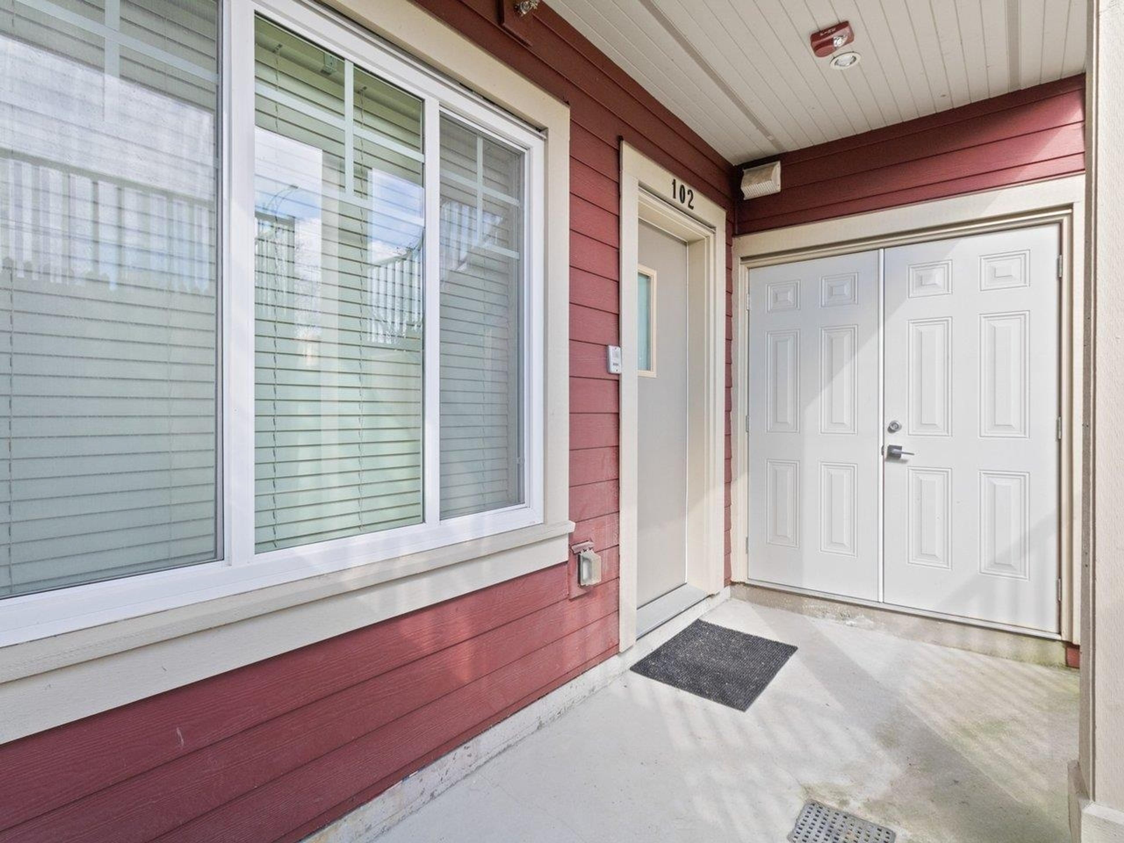 4573 Slocan Street, Vancouver - Exteriors - Photo 4