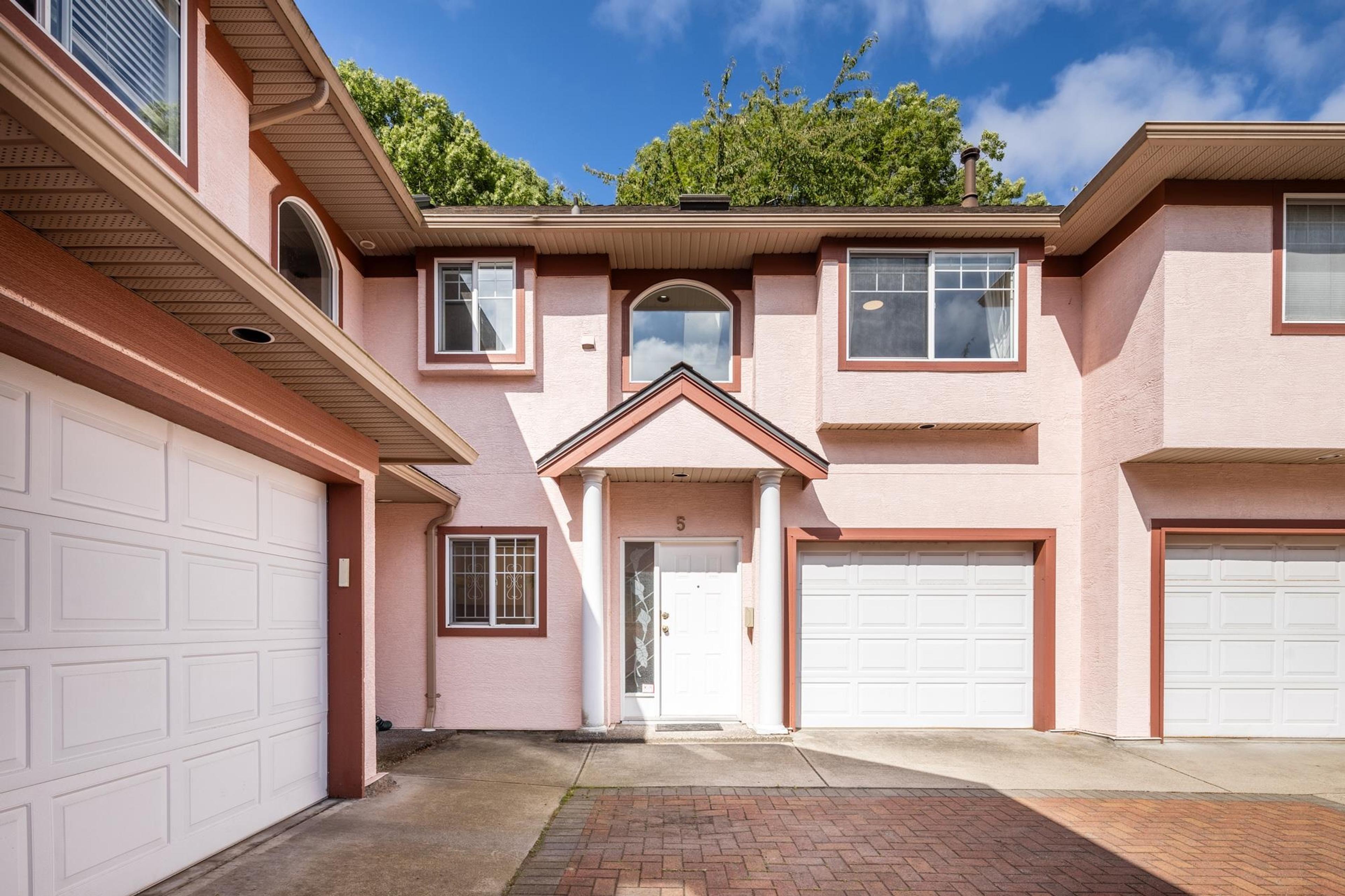 7651 Moffatt Road, Richmond - Exteriors - Photo 2