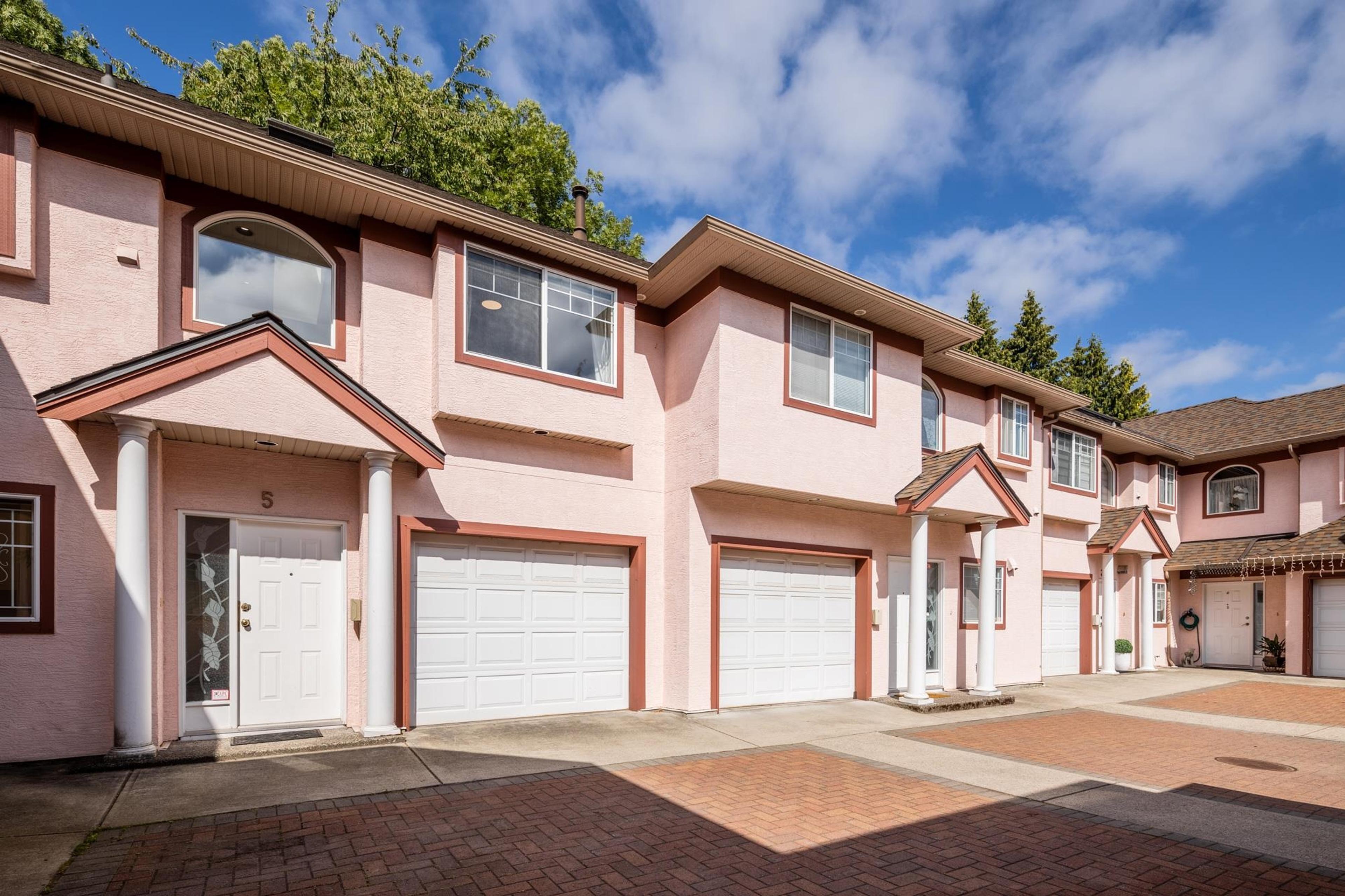 7651 Moffatt Road, Richmond - Exteriors - Full Complex View - Photo 4