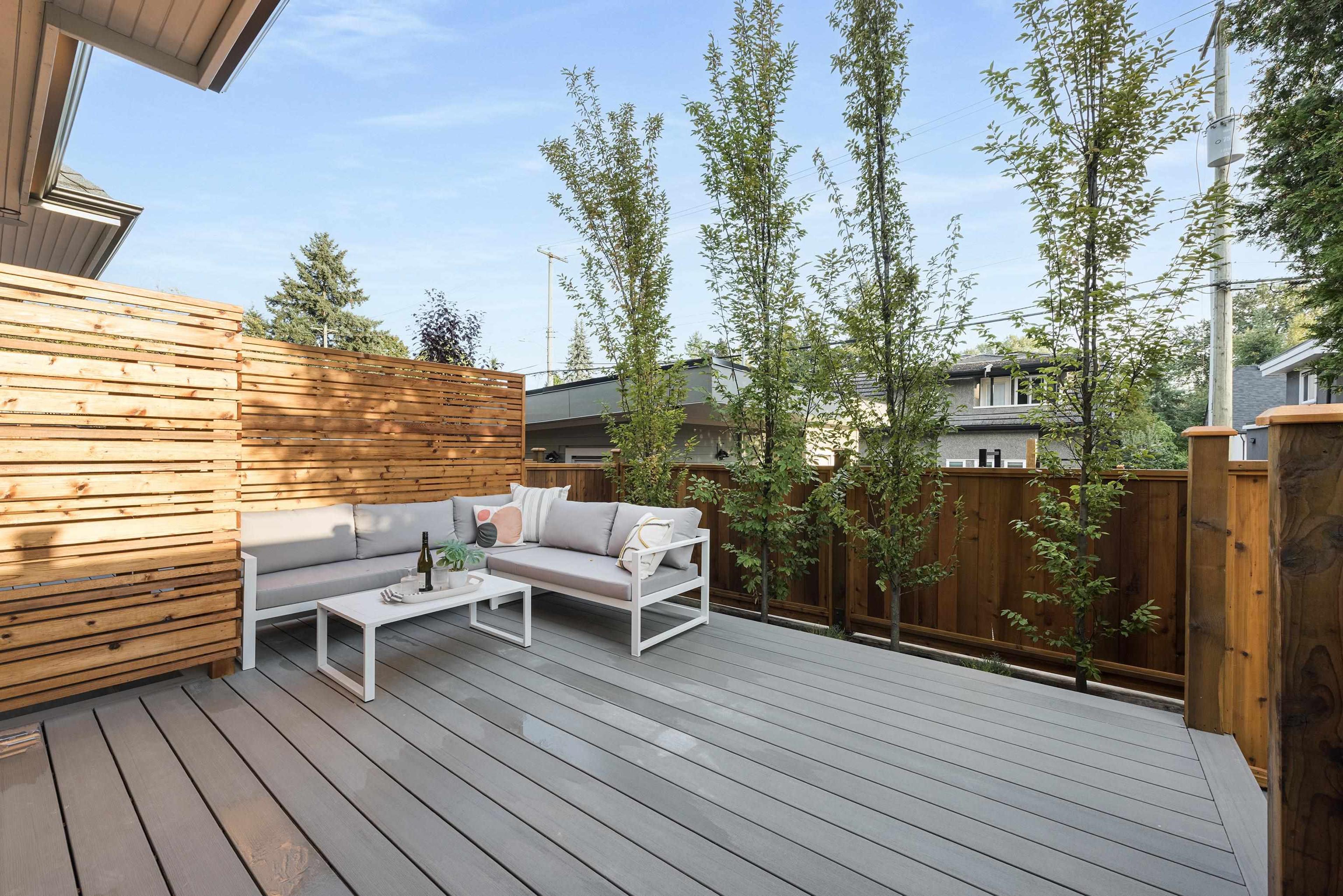 2136 E 10 Avenue, Vancouver - Outdoor Amenities - Garden / Yard/ Backyard/ Porch/ Deck - Photo 1