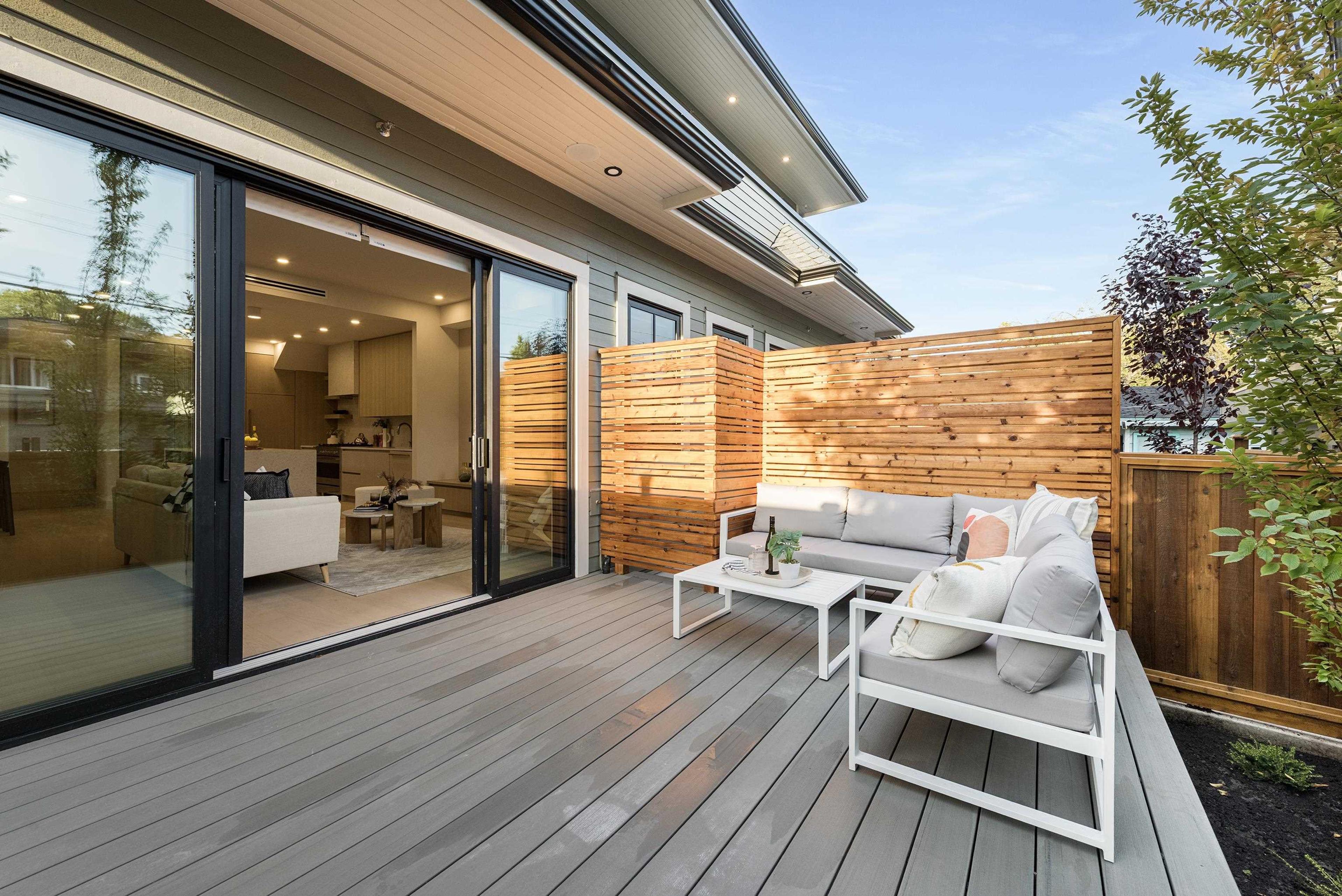 2136 E 10 Avenue, Vancouver - Outdoor Amenities - Garden / Yard/ Backyard/ Porch/ Deck - Photo 2