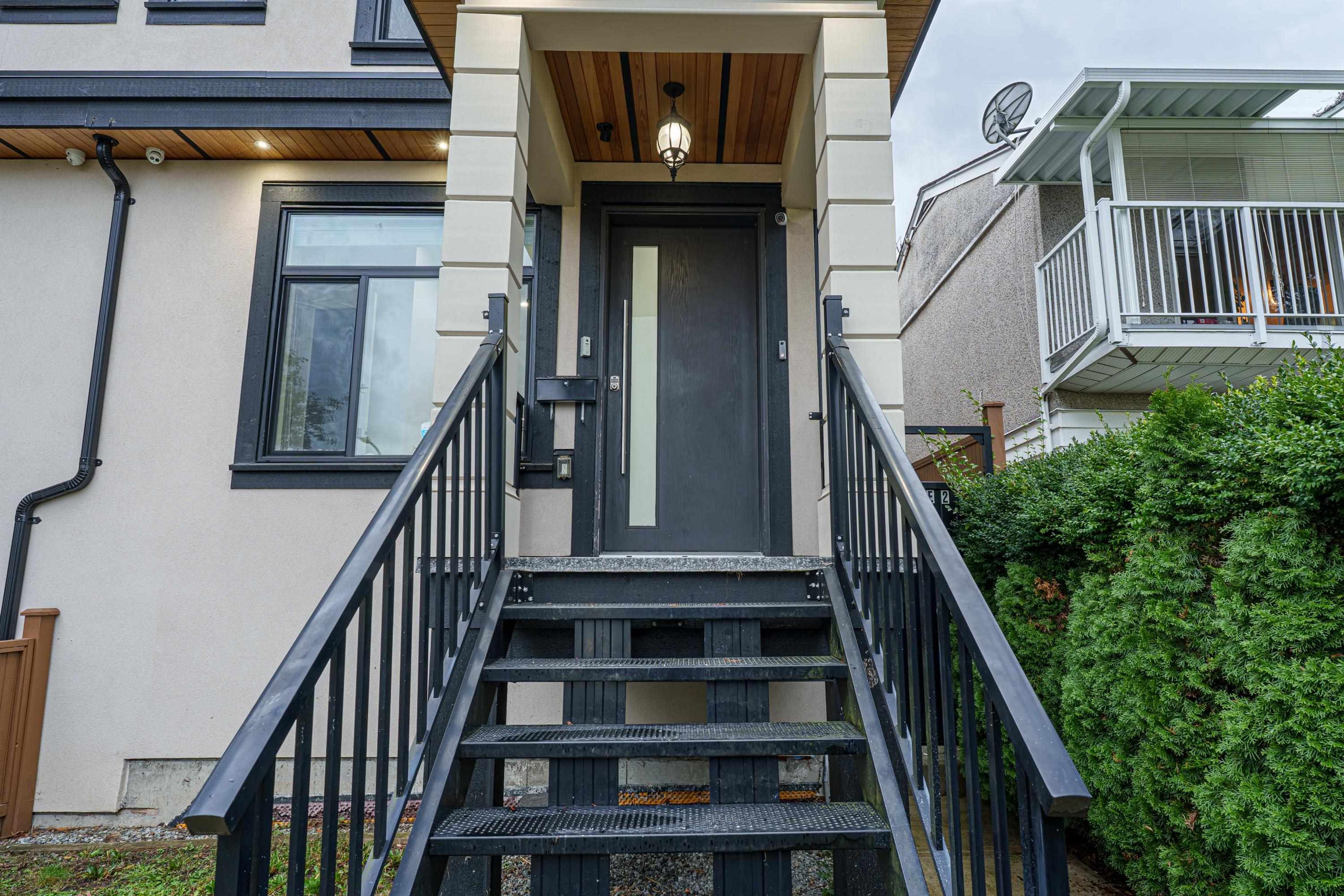 3216 Vimy Crescent, Vancouver - Exteriors - Photo 1