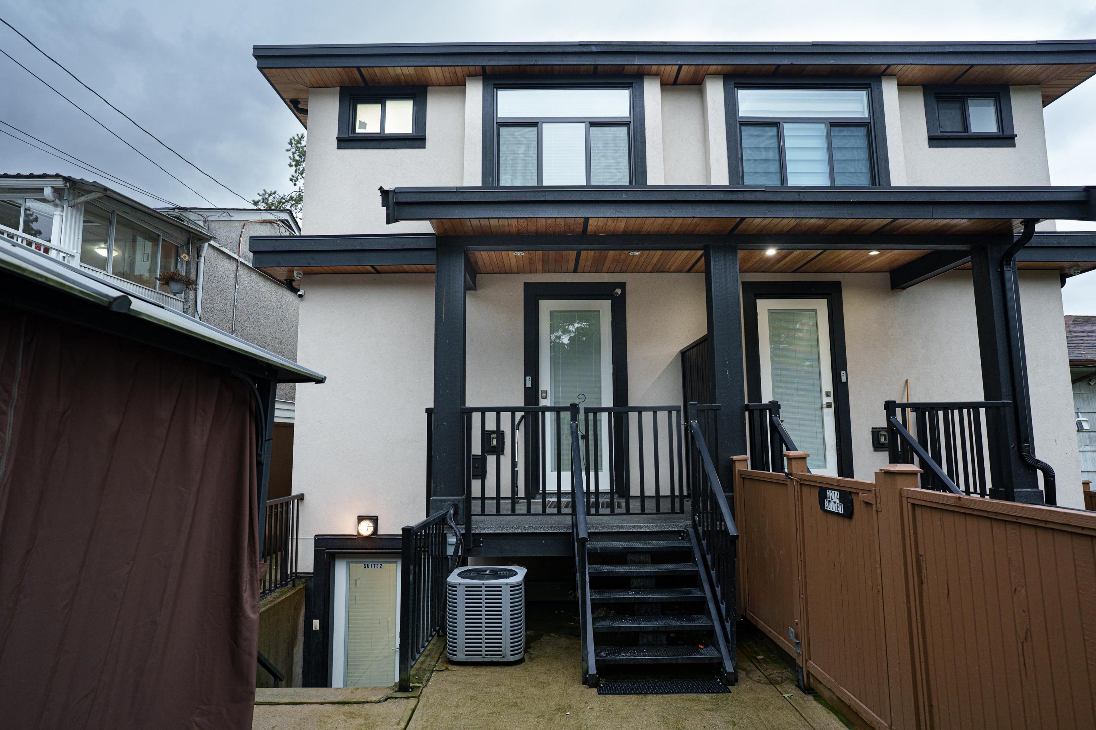 3216 Vimy Crescent, Vancouver - Exteriors - Photo 3