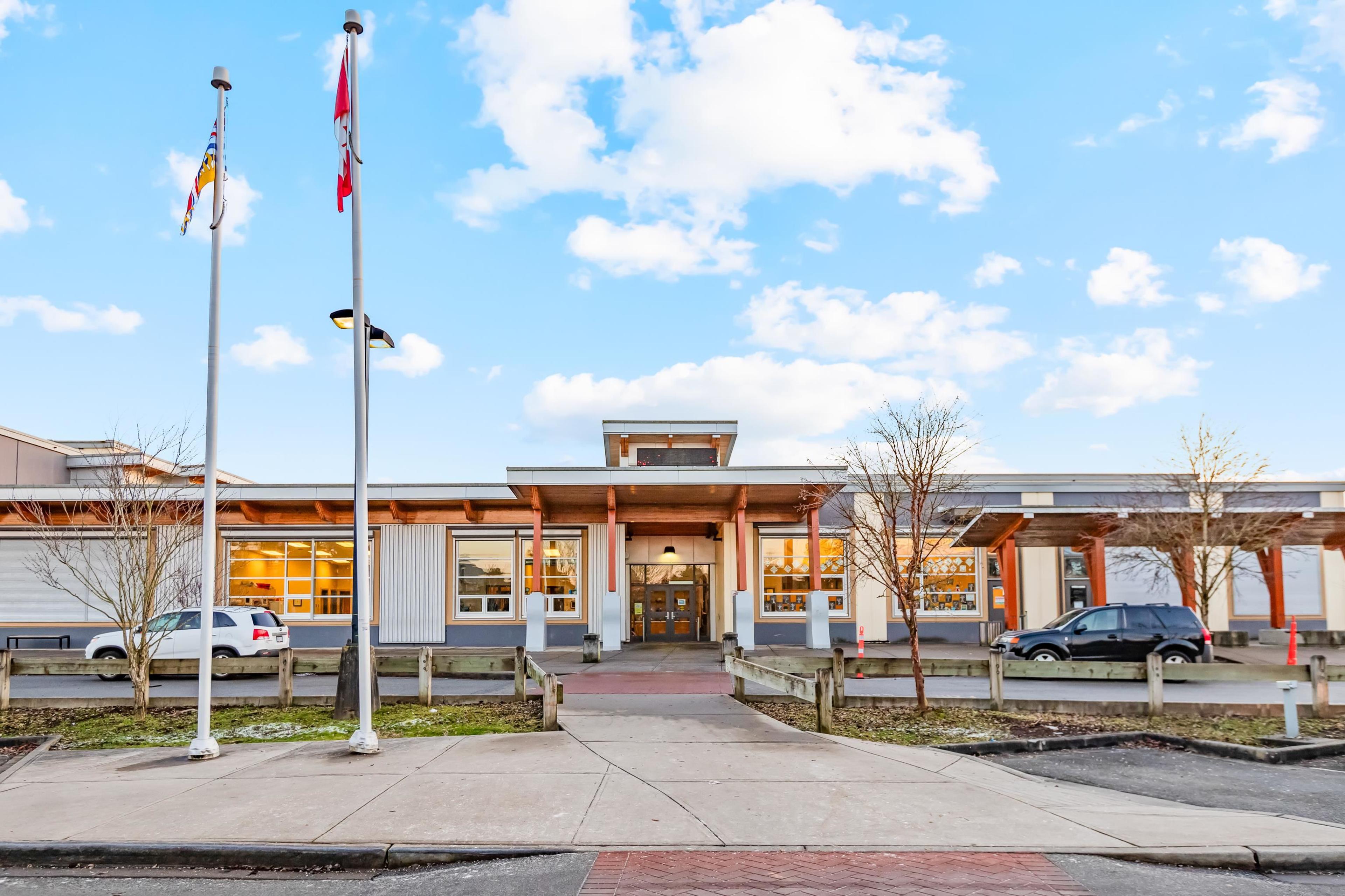 20901 83 Avenue, Langley - Exteriors - Photo 4