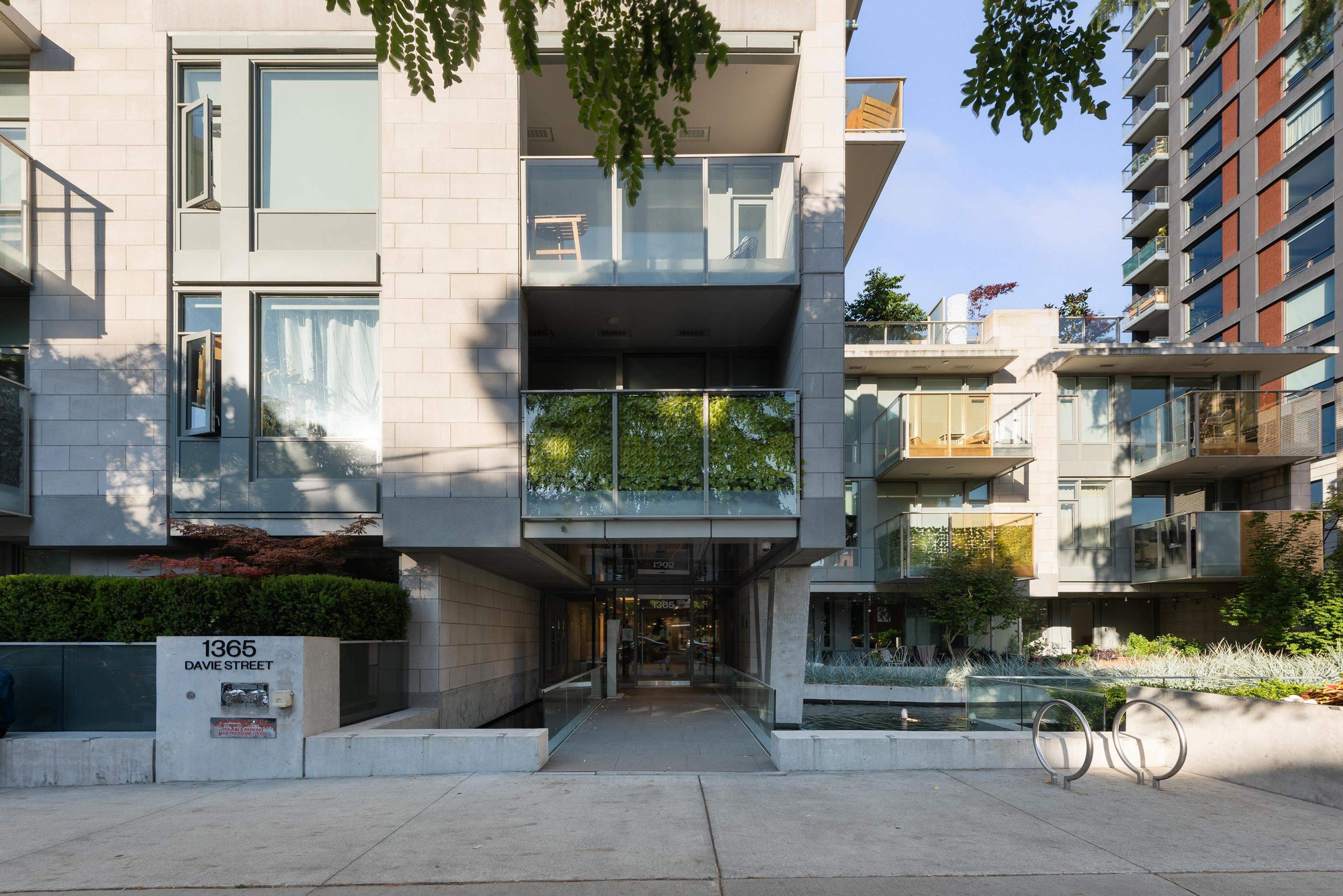 1365 Davie Street, Vancouver - Exteriors - Photo 1