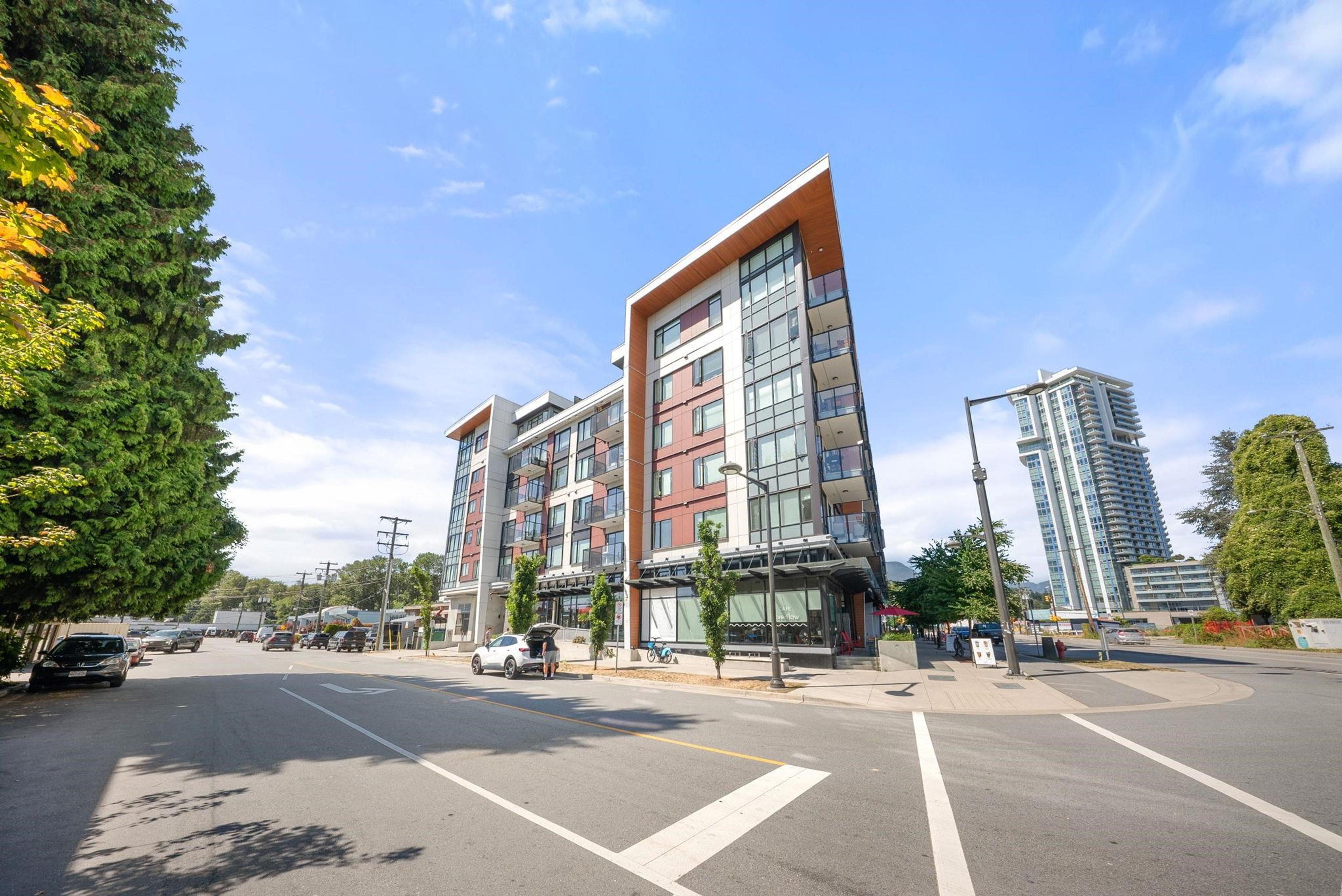 1496 Charlotte Road, North Vancouver - Exteriors - Photo 3