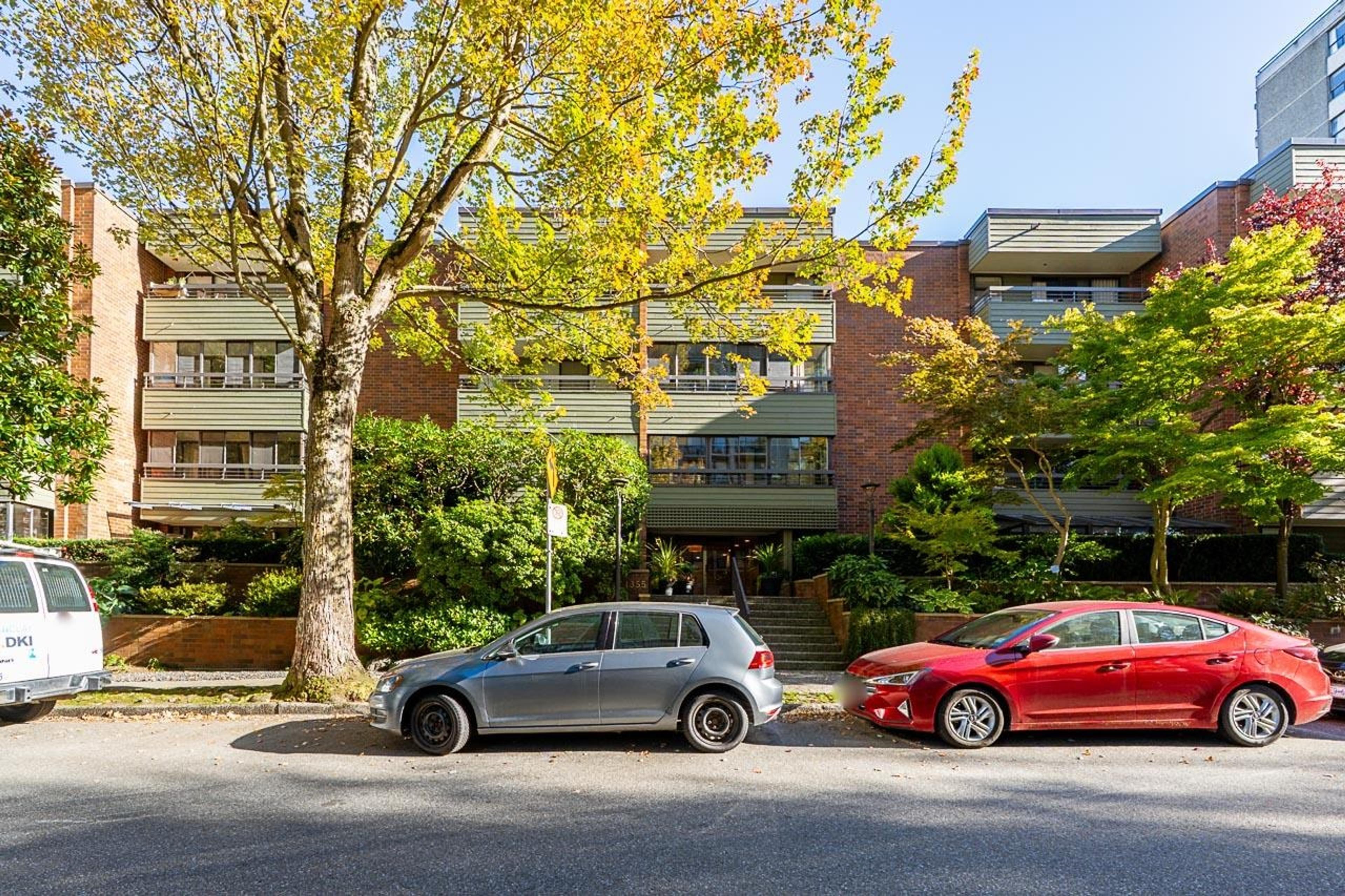 1355 Harwood Street, Vancouver - Exteriors - Photo 1