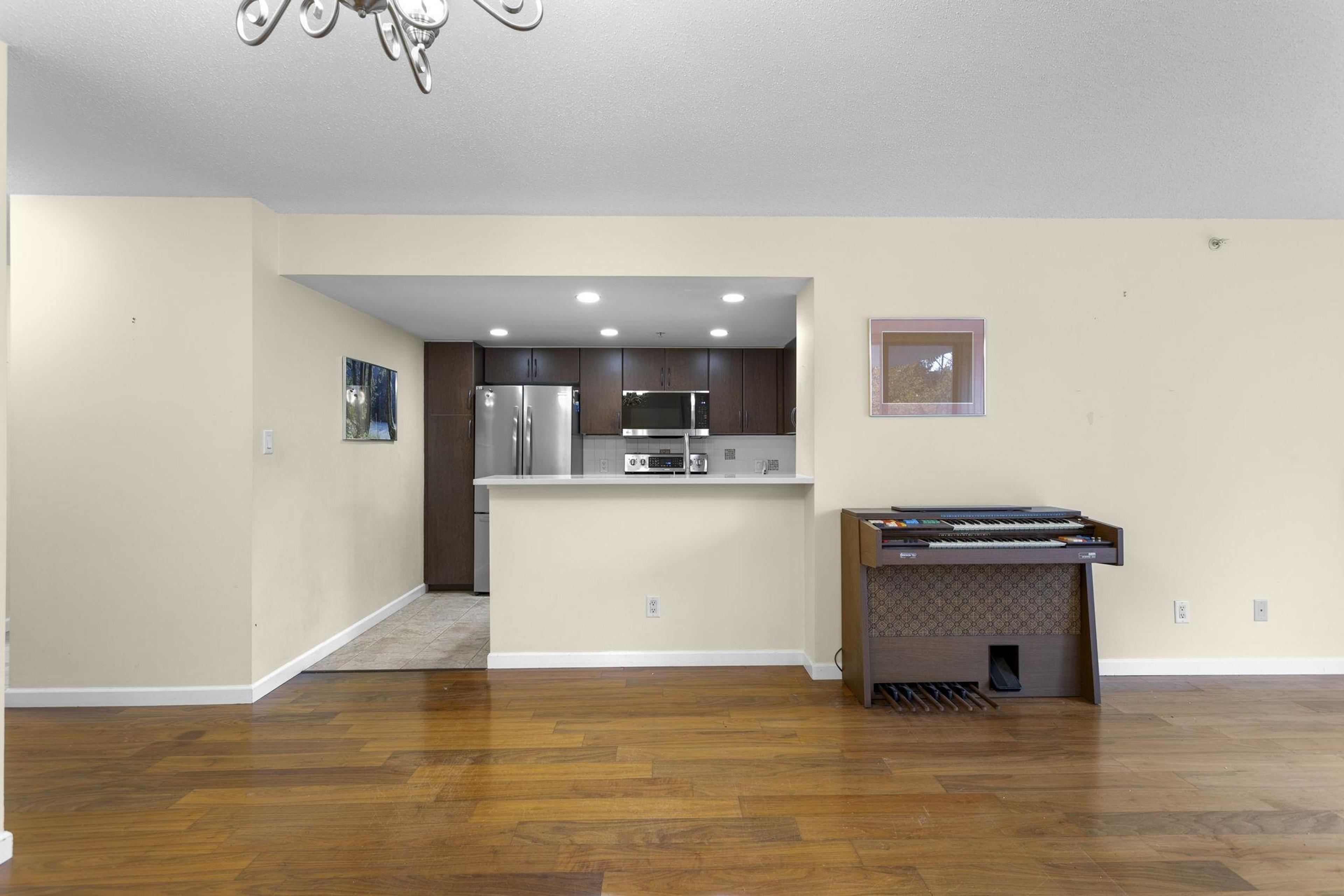 #602 290 NEWPORT DRIVE - 9