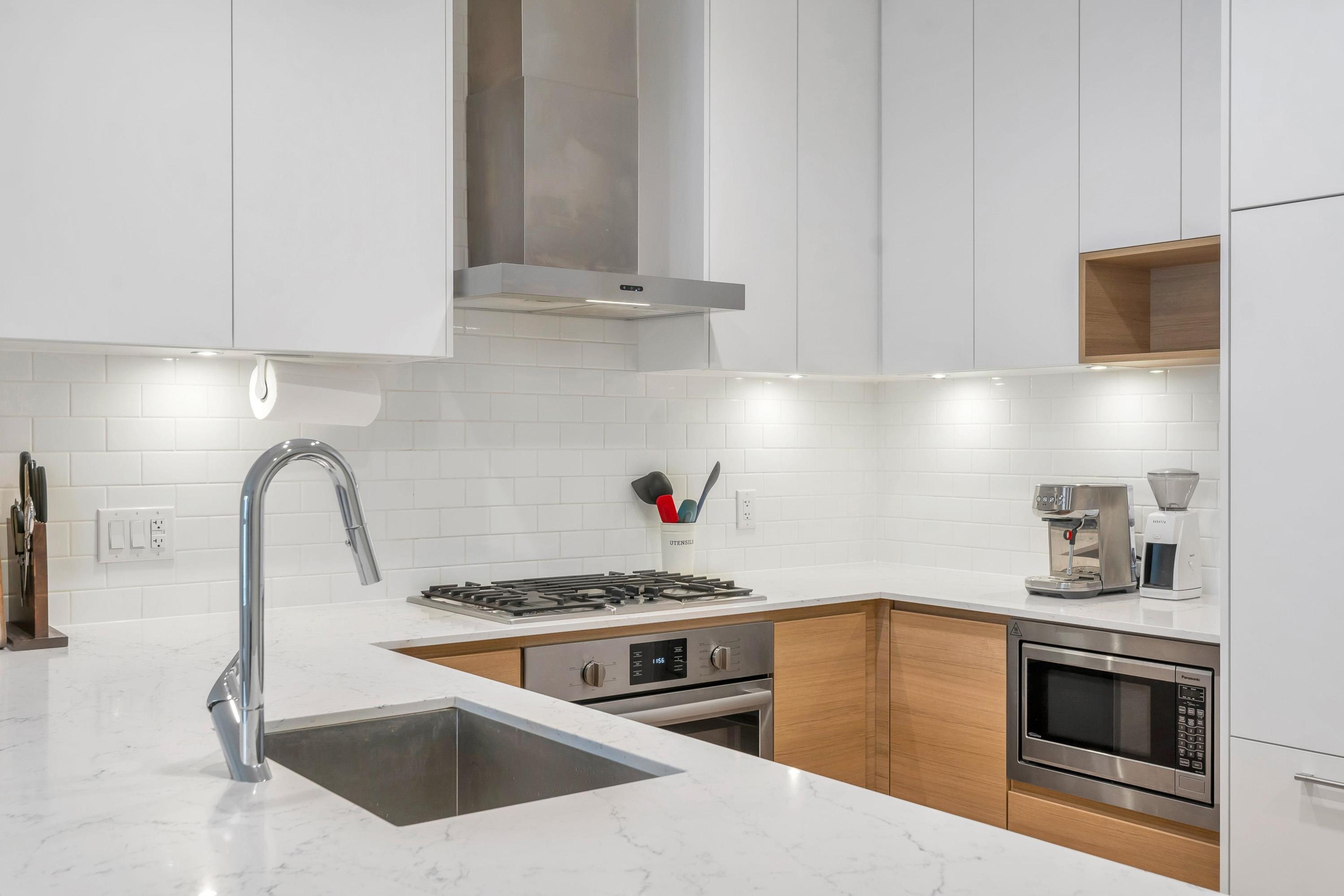 #623 3131 MURRAY STREET STREET - 6