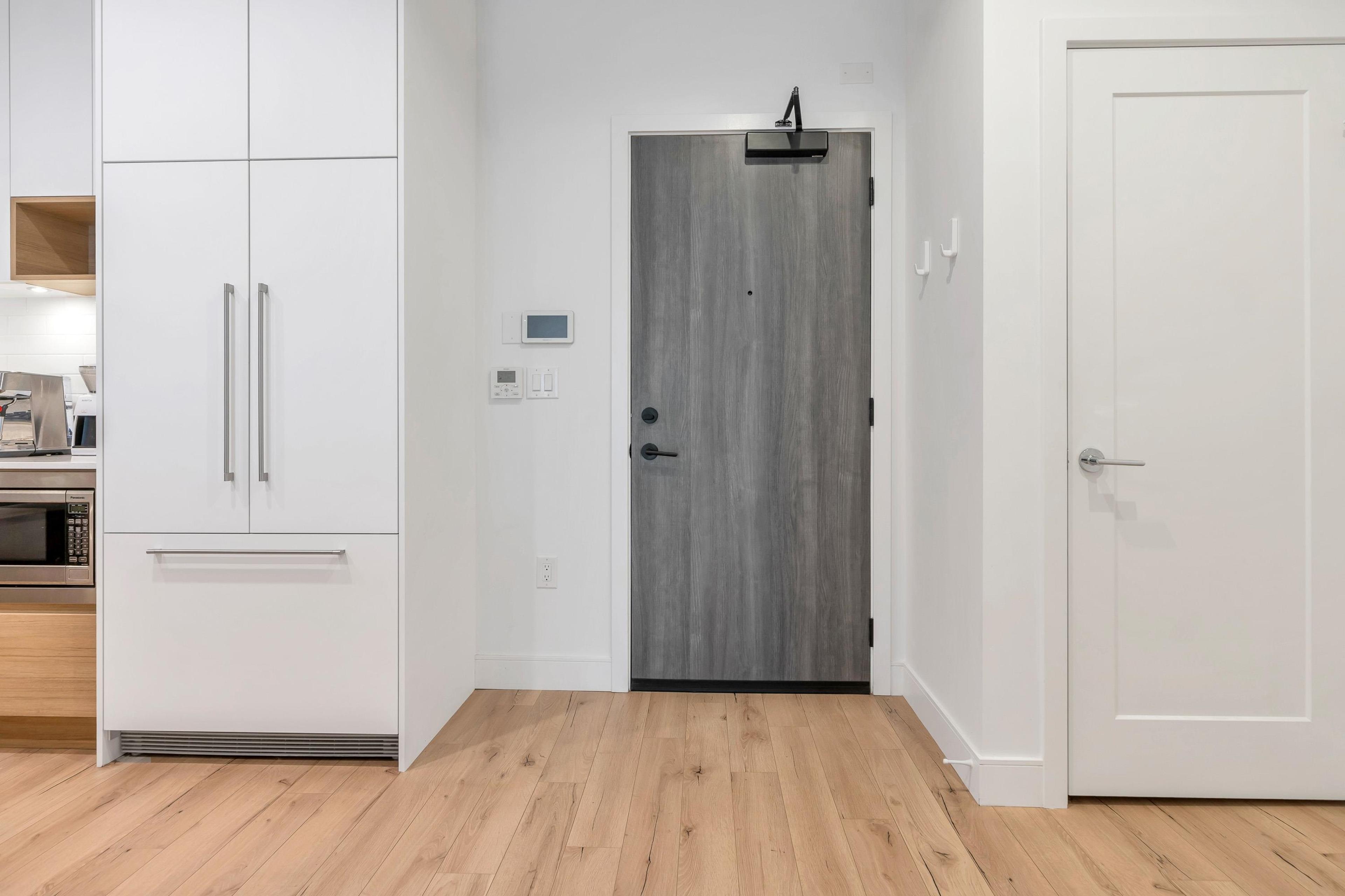 #623 3131 MURRAY STREET STREET - 4