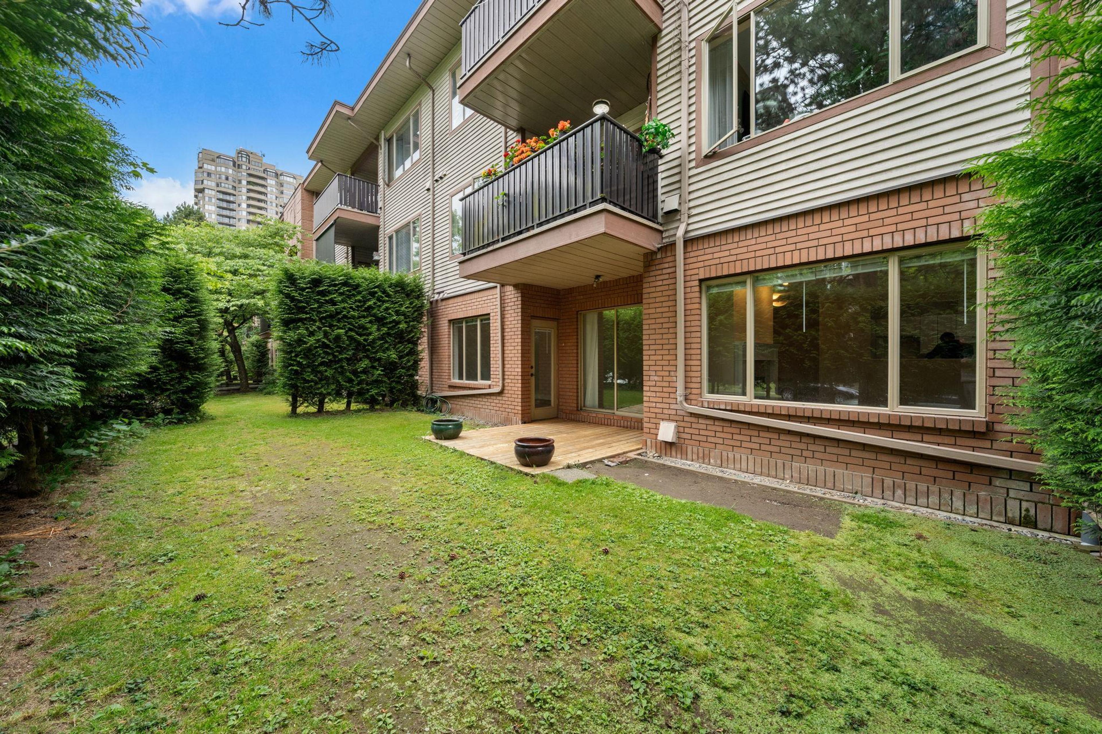 6688 Burlington Avenue, Burnaby - Exteriors - Photo 1